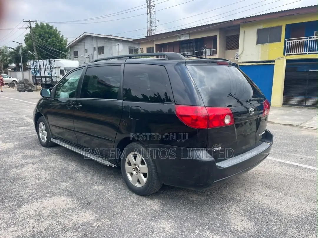Toyota Sienna LE AWD 2008 Black