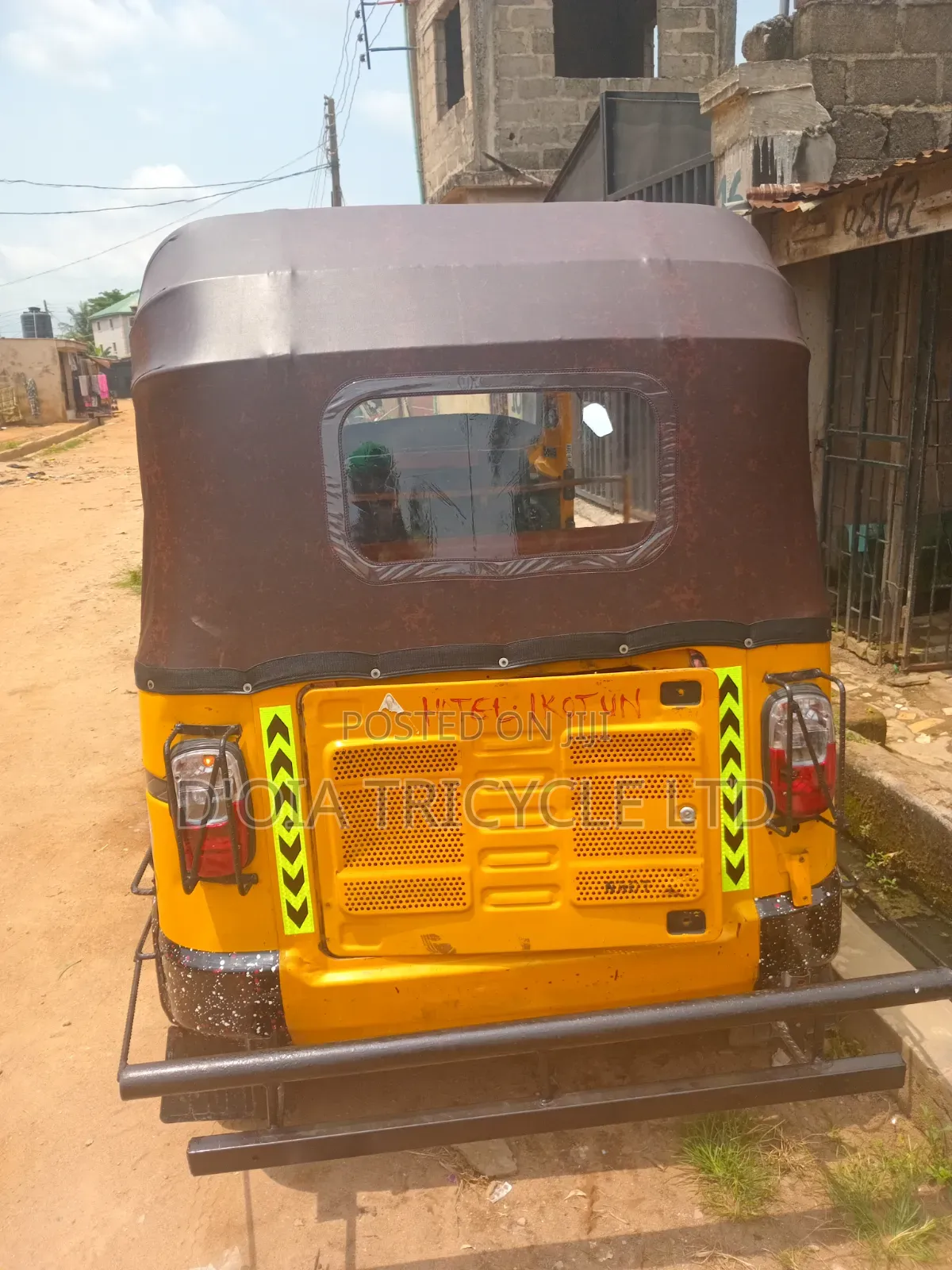 TVS King Deluxe Plus iTouch Start 2025 Yellow