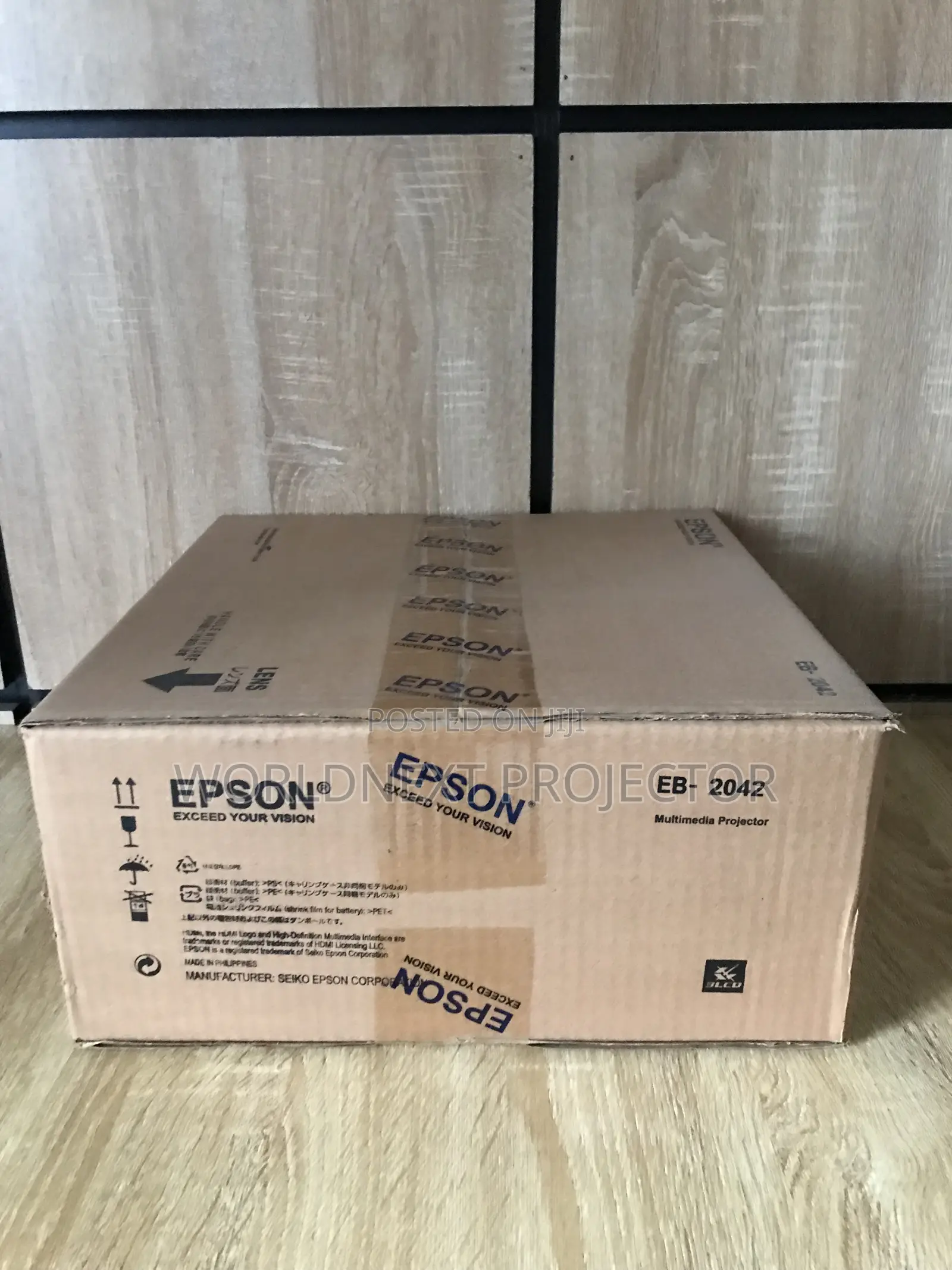 Brand New Epson Projector for Schools and Presentation