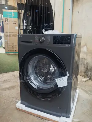 LG 10.5kg Front-Load Washing Machine With Smart Design
