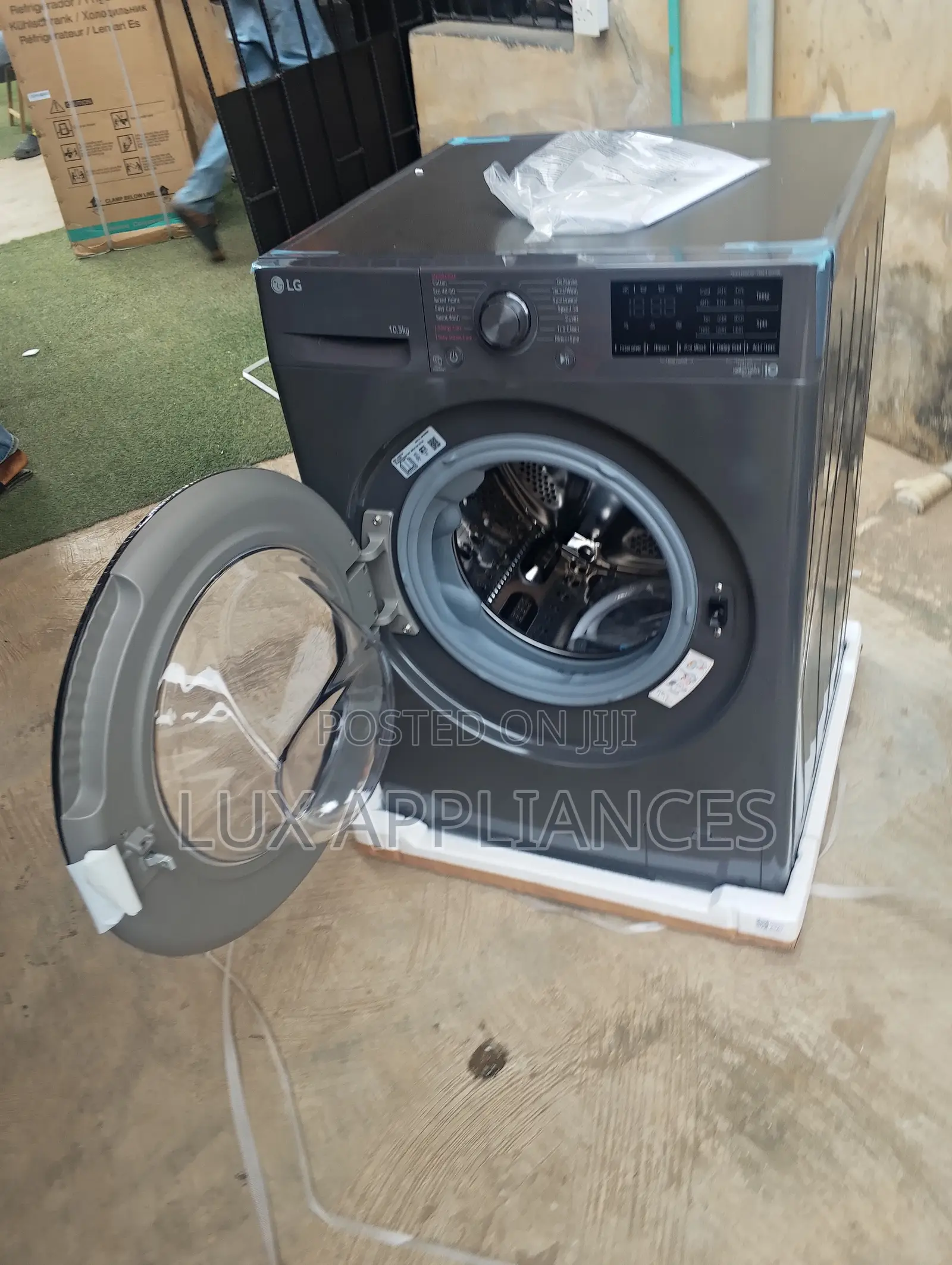 LG 10.5kg Front-Load Washing Machine for Shirts, Towels and Bedding