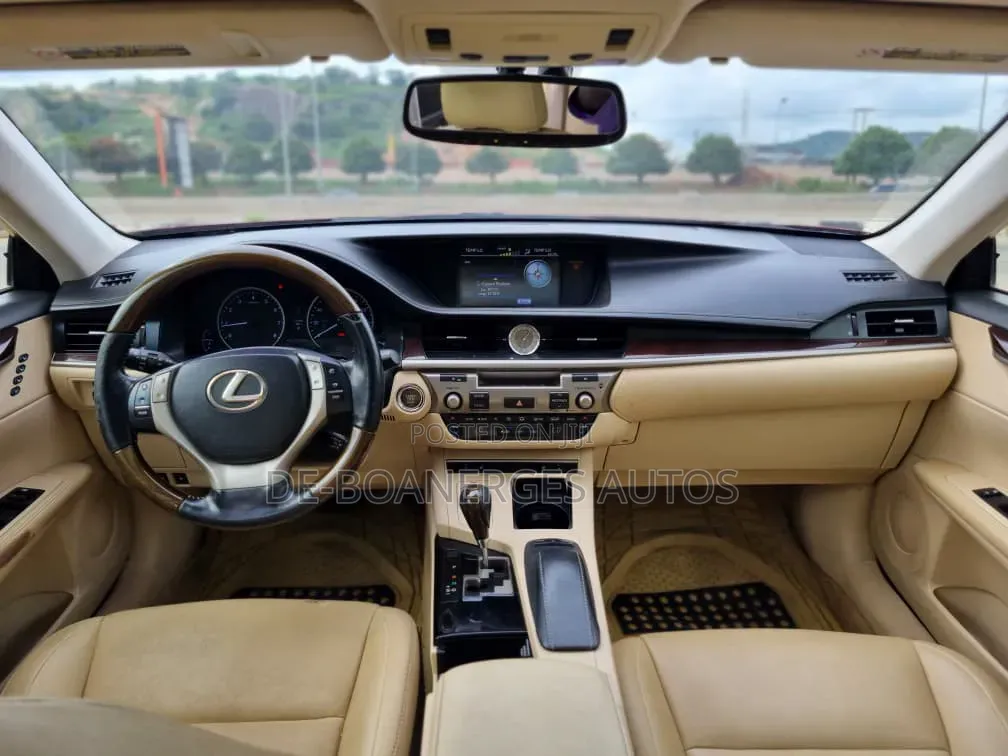 Lexus ES 350 FWD 2013 Red