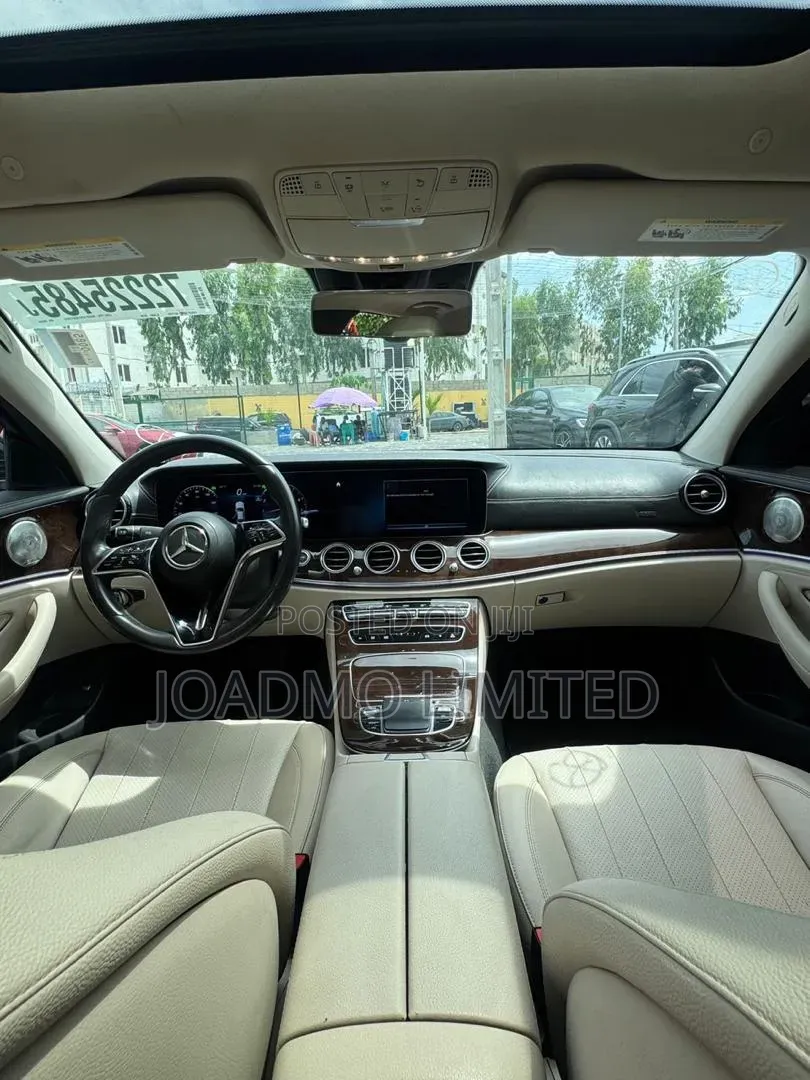 Mercedes-Benz E-Class 2022 Blue