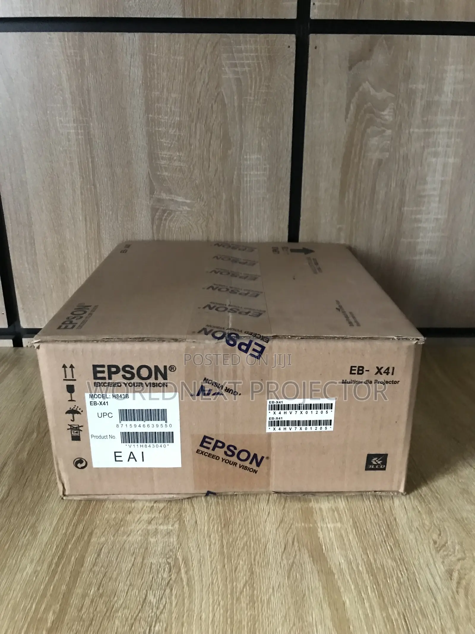 Epson Projector Eb-X41 Portable Daylight Projector Very Bright