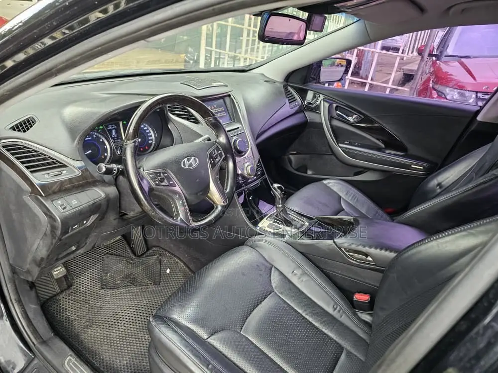 Hyundai Grandeur 2.2 CRDi 2012 Black