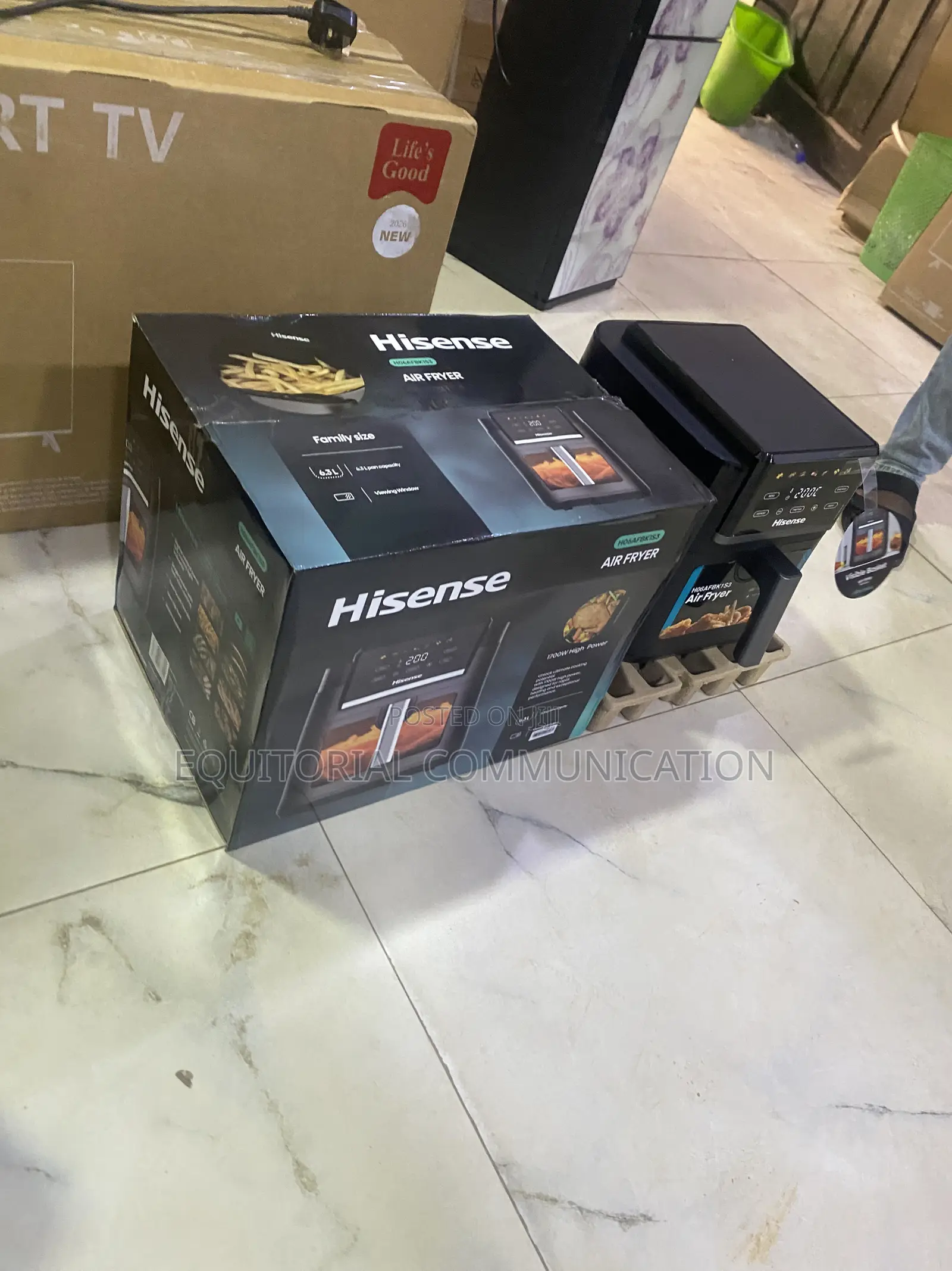 Hisense 6.3L 1700W H06FBK1S3 Convenient Kitchen Air Fryer