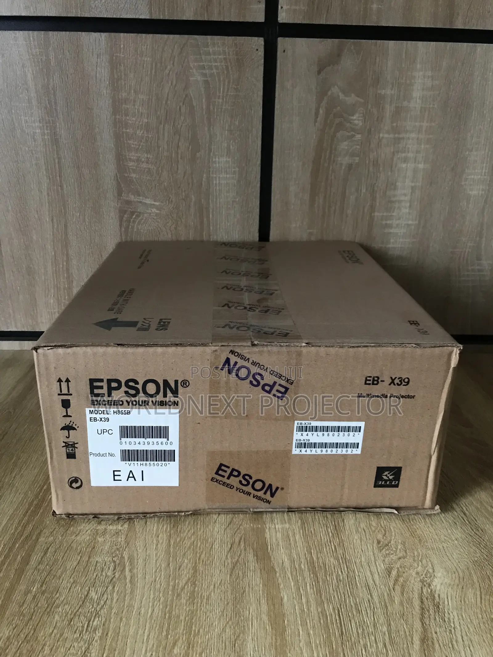 Epson Eb-X39 Digital Daylight Projector Portable
