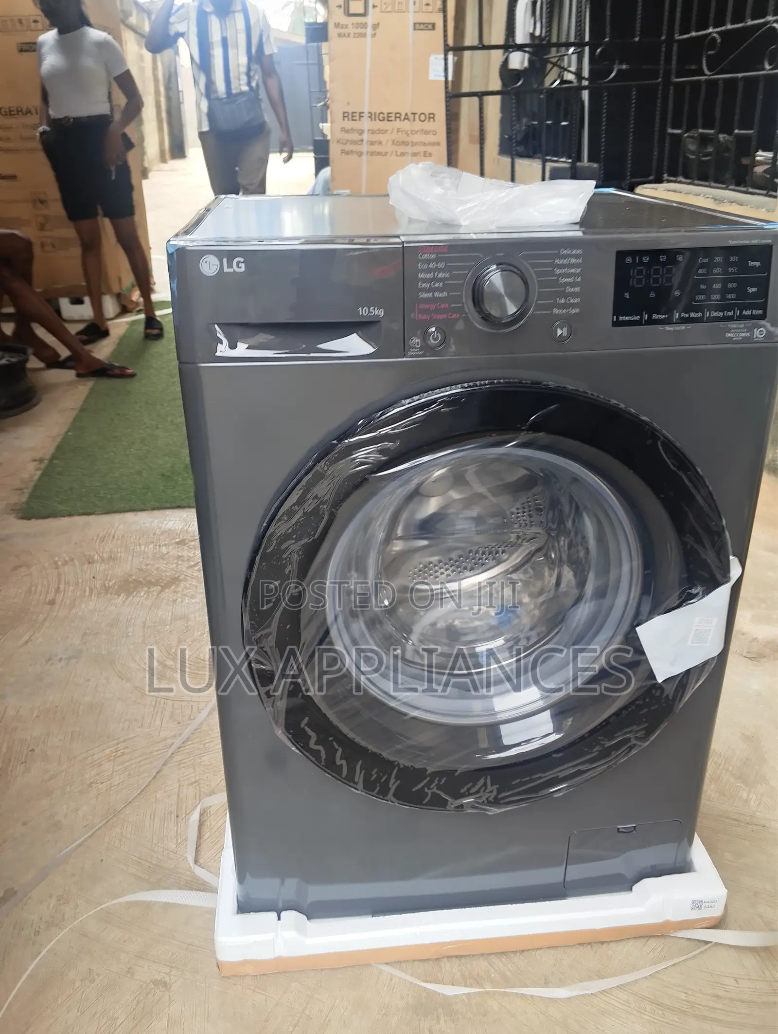 LG 10.5kg Front-Load Washing Machine for Daily Clothing Loads
