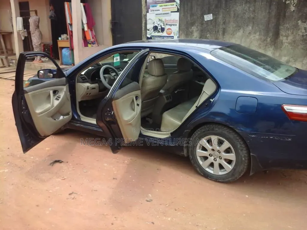 Toyota Camry 2.3 Hybrid 2007 Blue