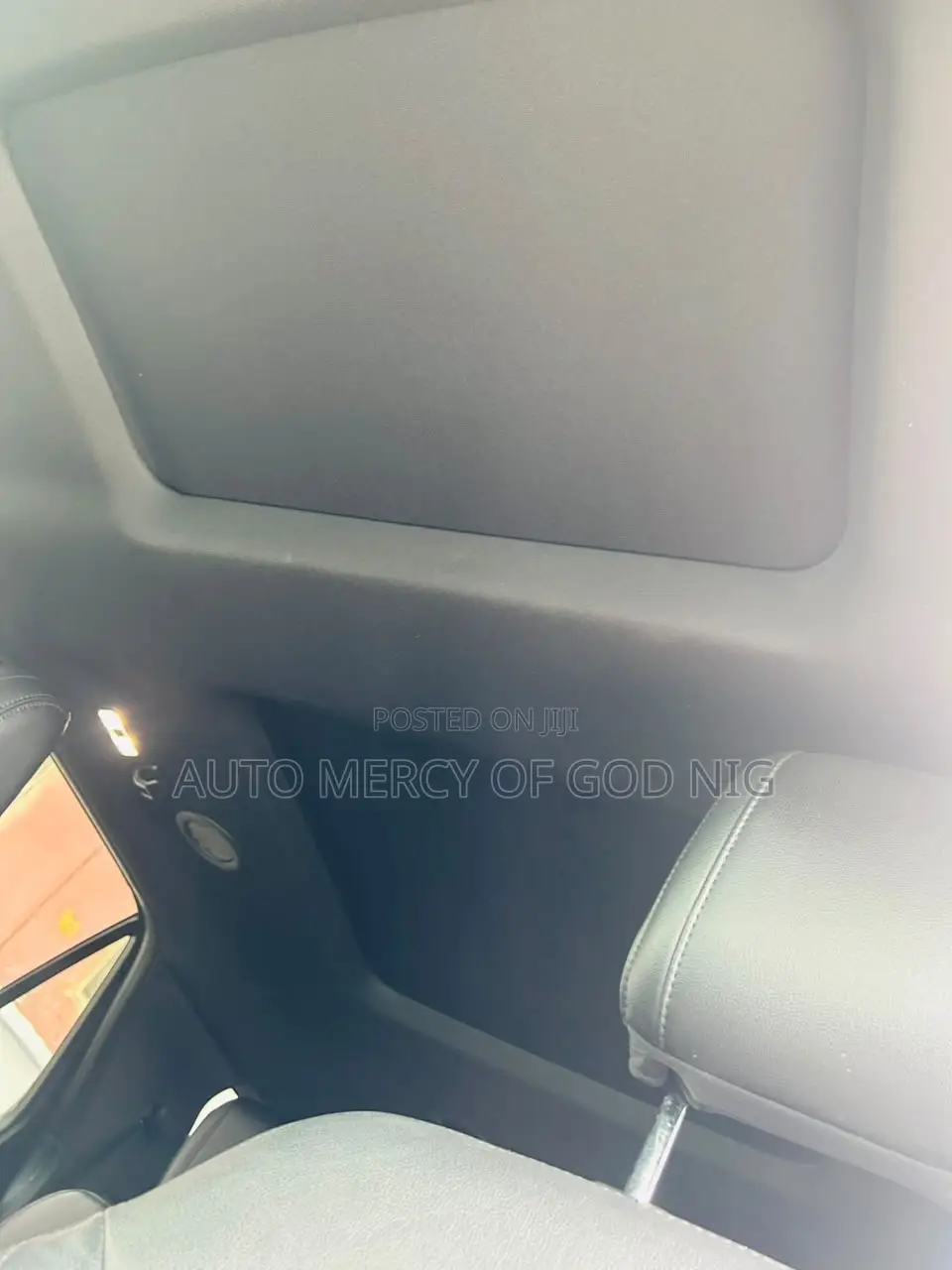 Ford Explorer XLT AWD 2018 Gray
