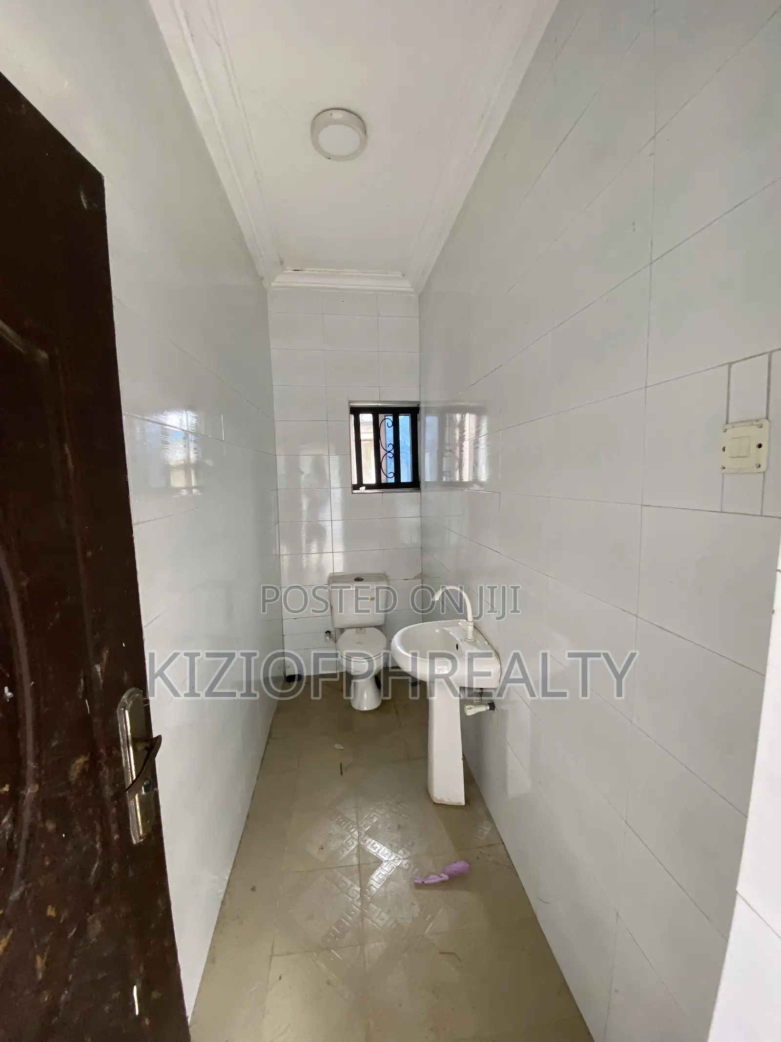 2bdrm Block of Flats in Mandela Estate Sars, Obio-Akpor for rent