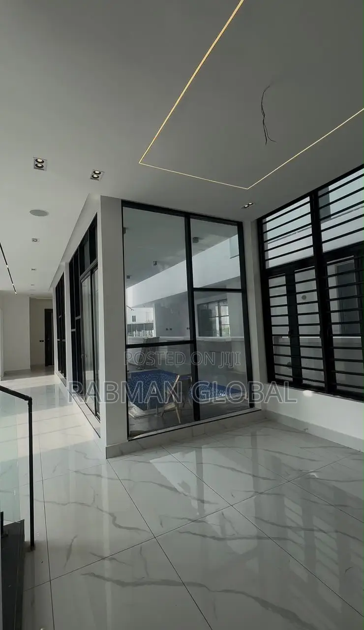 Furnished 5bdrm Duplex in Megamound Estate, Lekki Phase 1 for sale