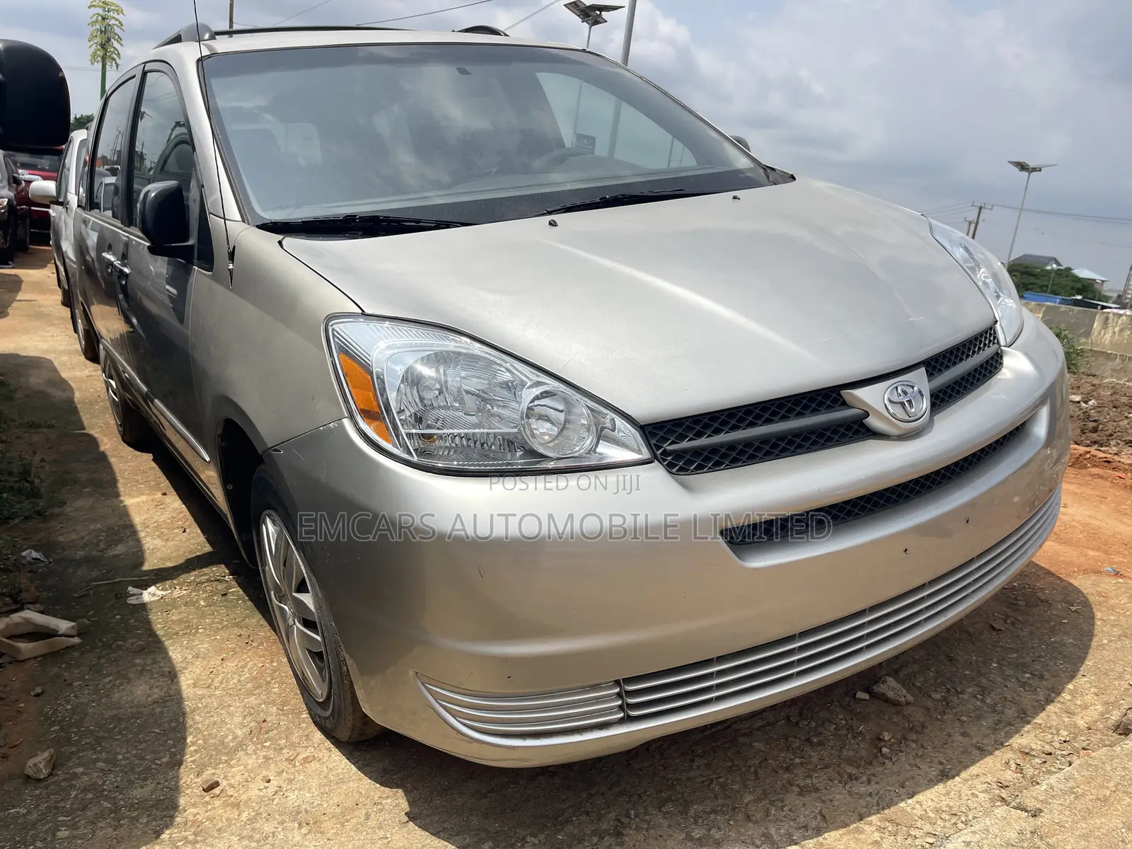 Toyota Sienna LE 7 Passenger 2010 Silver
