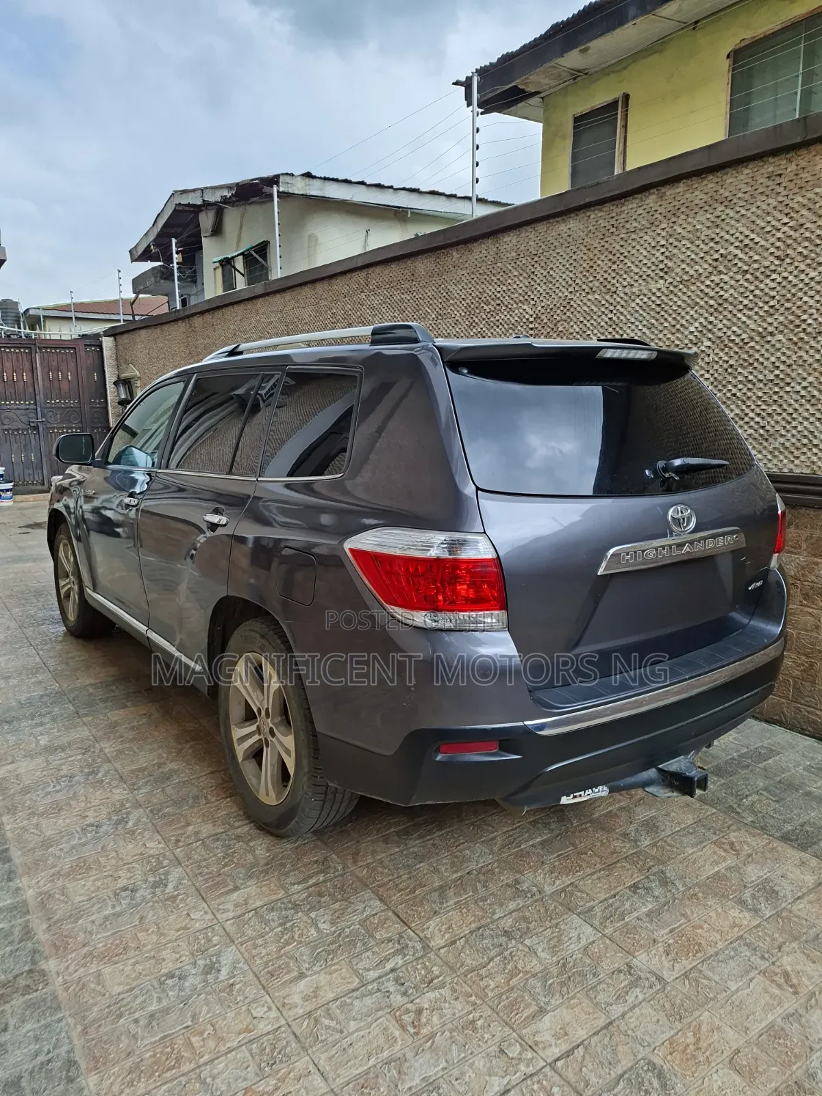 Toyota Highlander Limited 2012 Gray