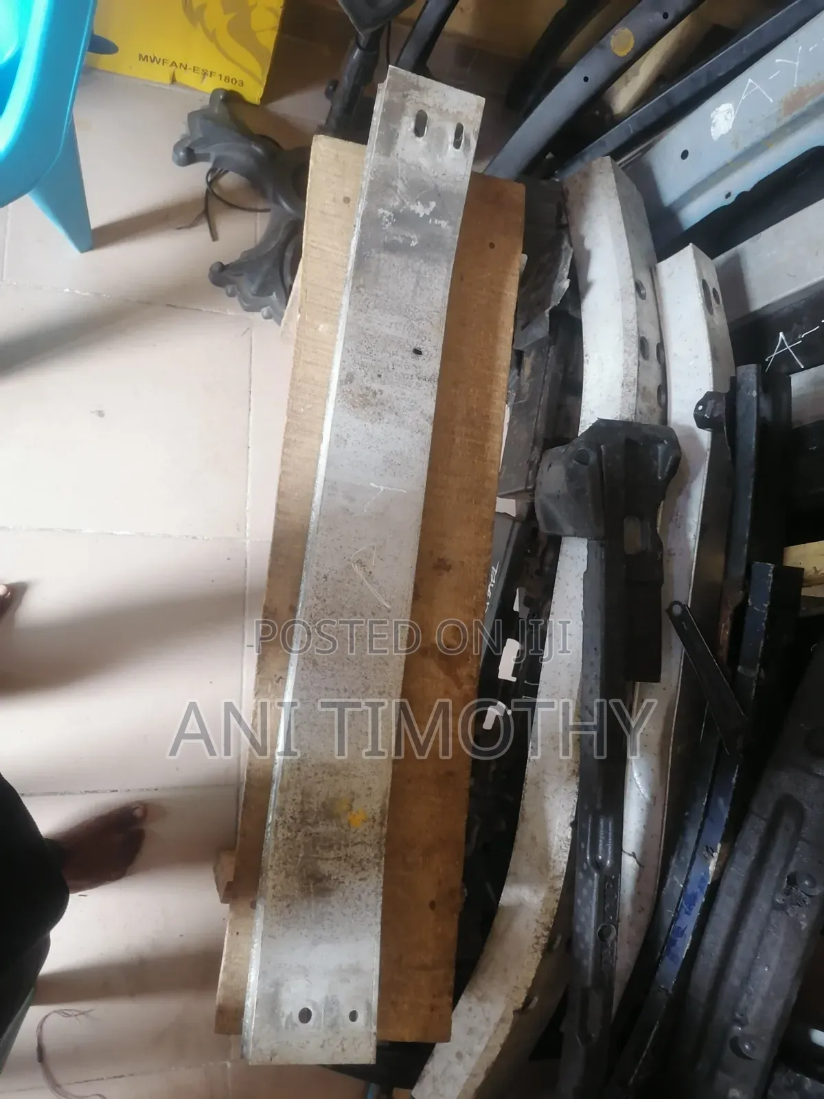 Front Bumper Beam Matrix 2010 and Pontiac Vibe 2010