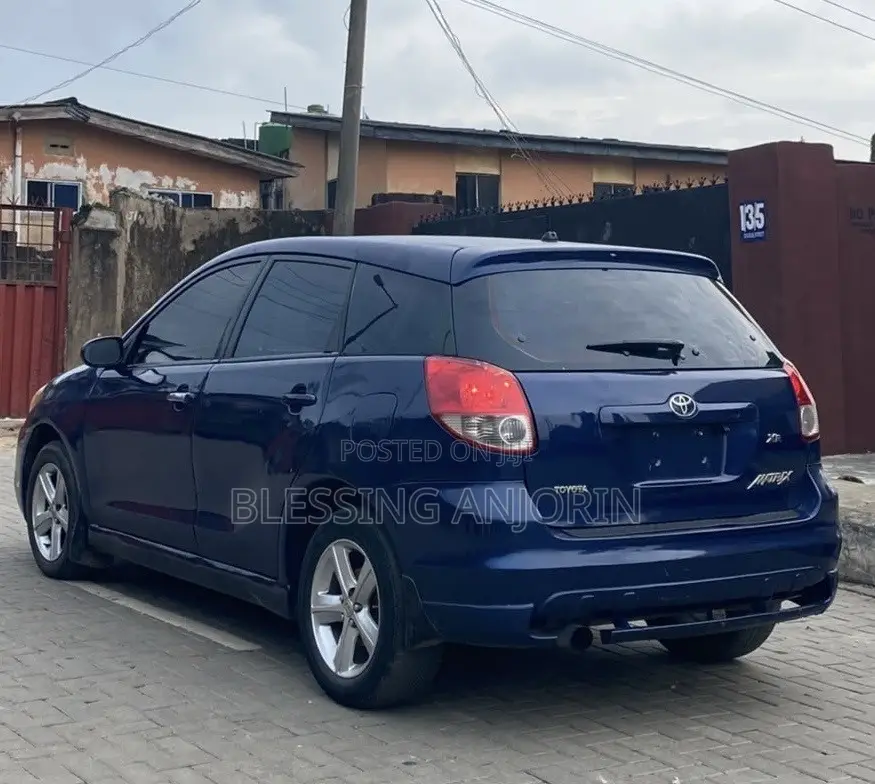 Toyota Matrix 2004 Blue