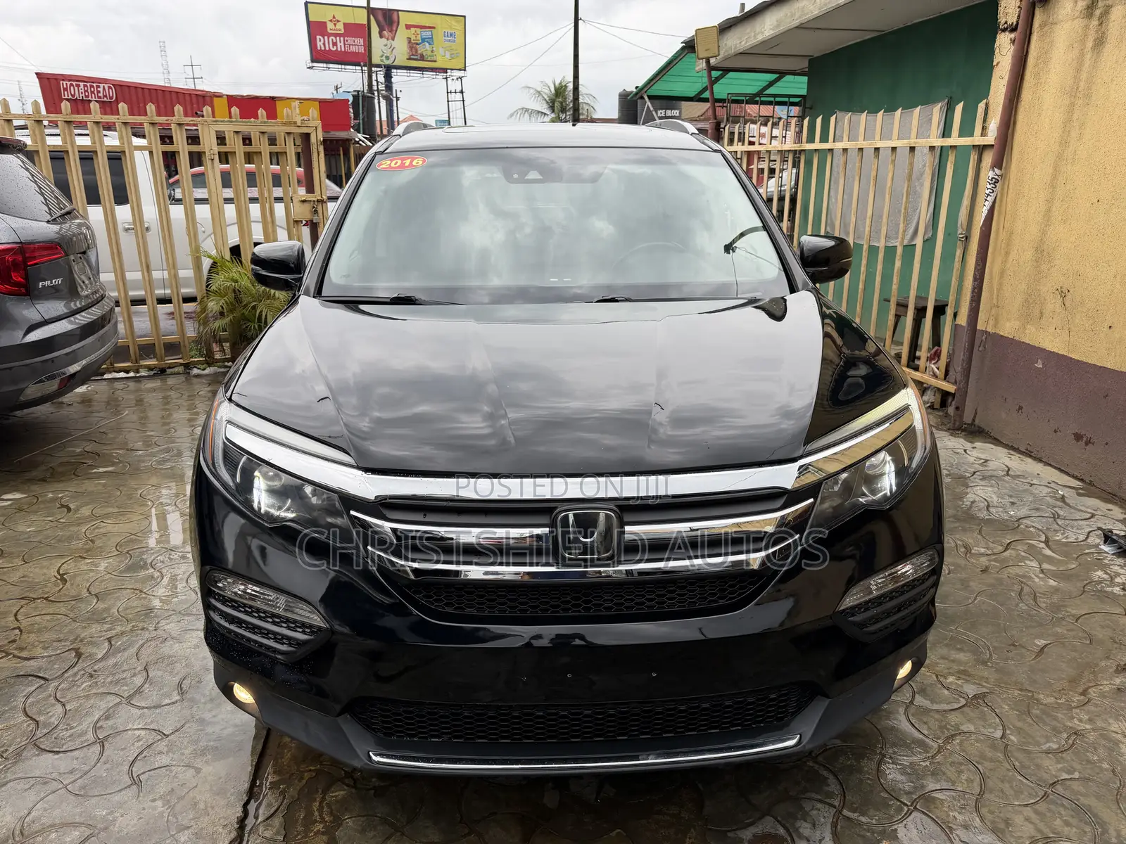 Honda Pilot Touring 4dr SUV 4WD (3.5L 6cyl 9A) 2016 Black