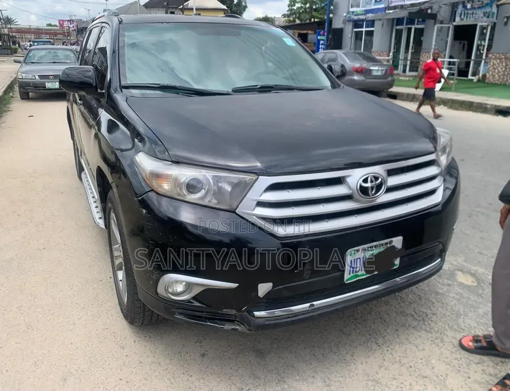 Toyota Highlander Limited 2012 Black