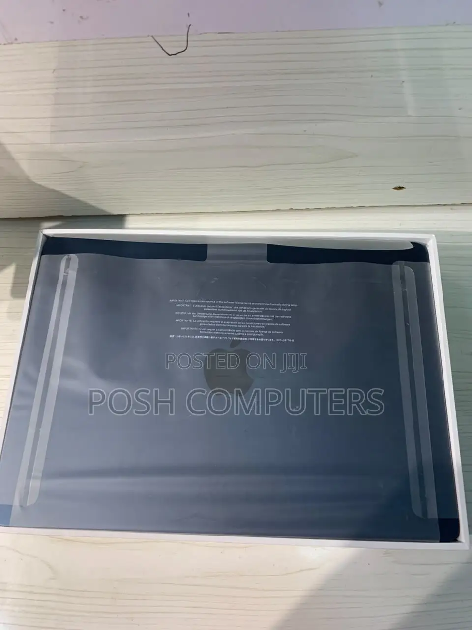 Laptop Apple MacBook Air 2022 M2 8GB Apple M2 SSD 256GB