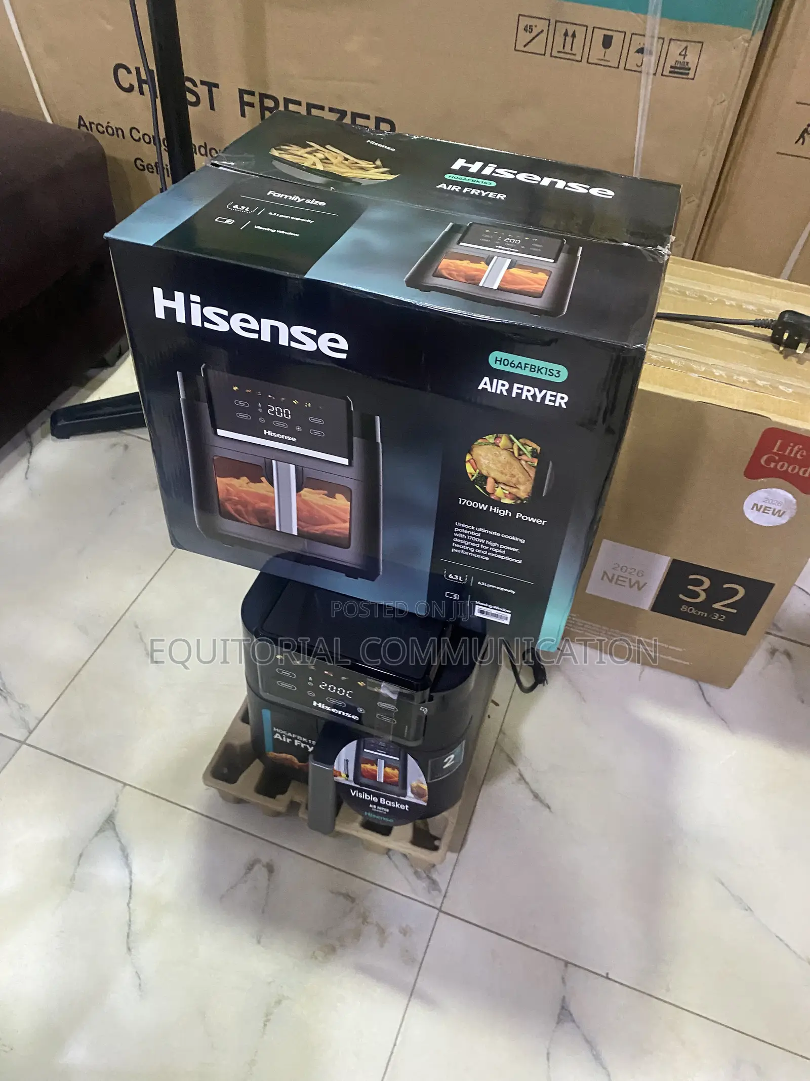 Hisense 6.3L 1700W H06FBK1S3 Air Fryer for Fish and Vegetables