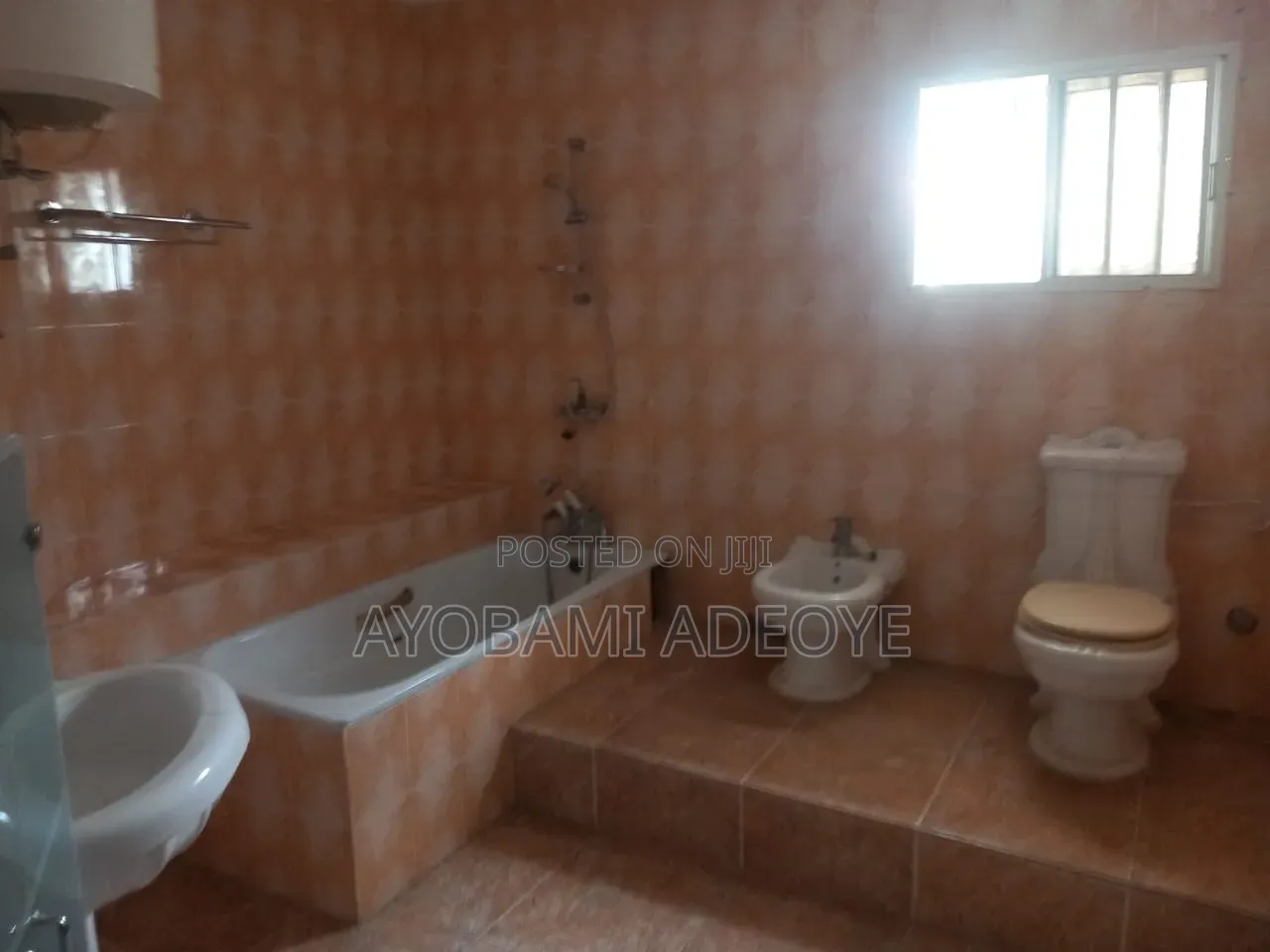 5bdrm Duplex in Sangotedo for rent