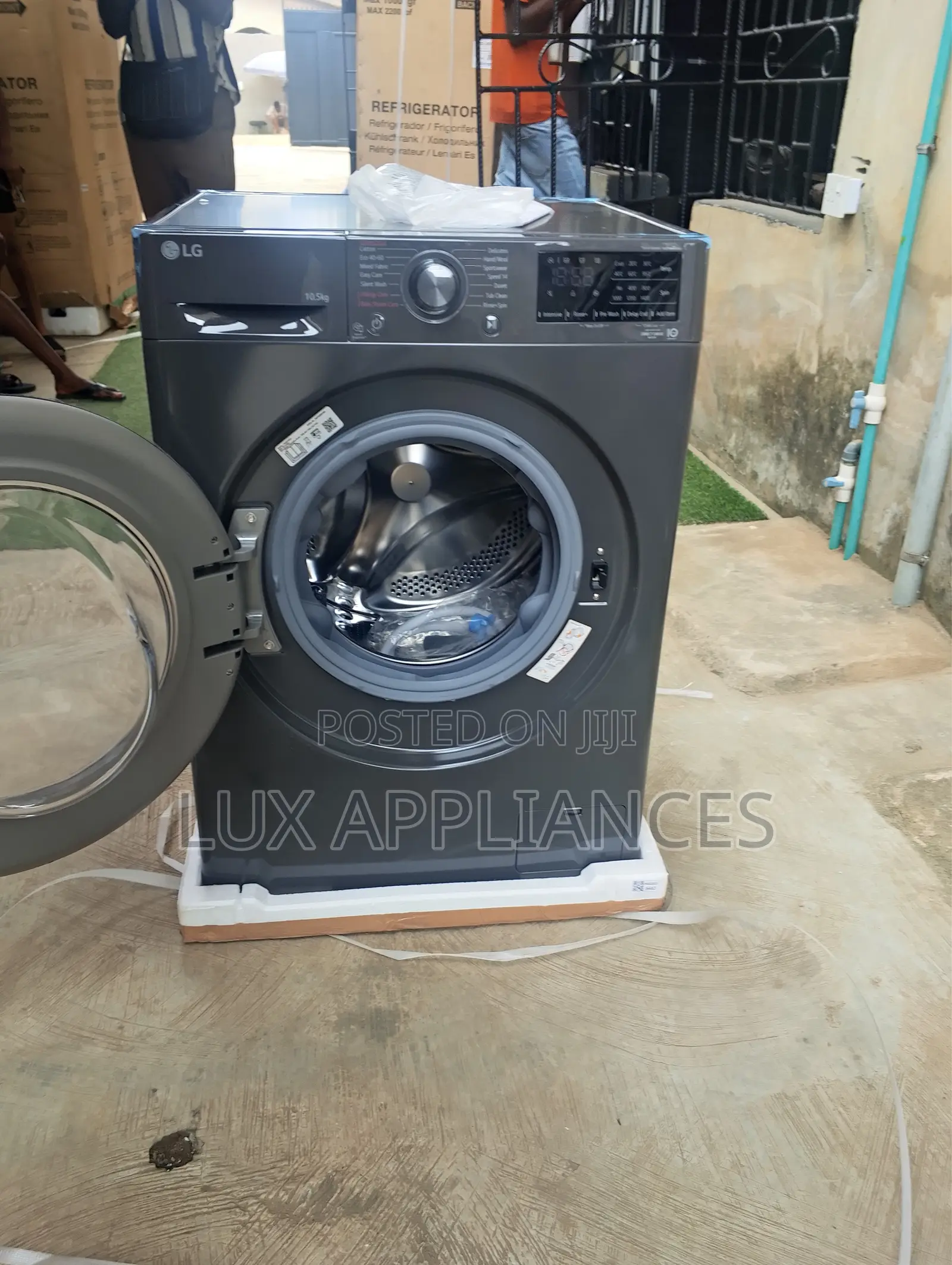 LG 10.5kg Advanced Home Washing Machine