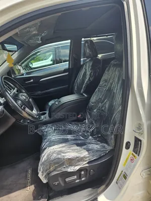 Toyota Highlander XLE 4x2 V6 (3.5L 6cyl 8A) 2018 White