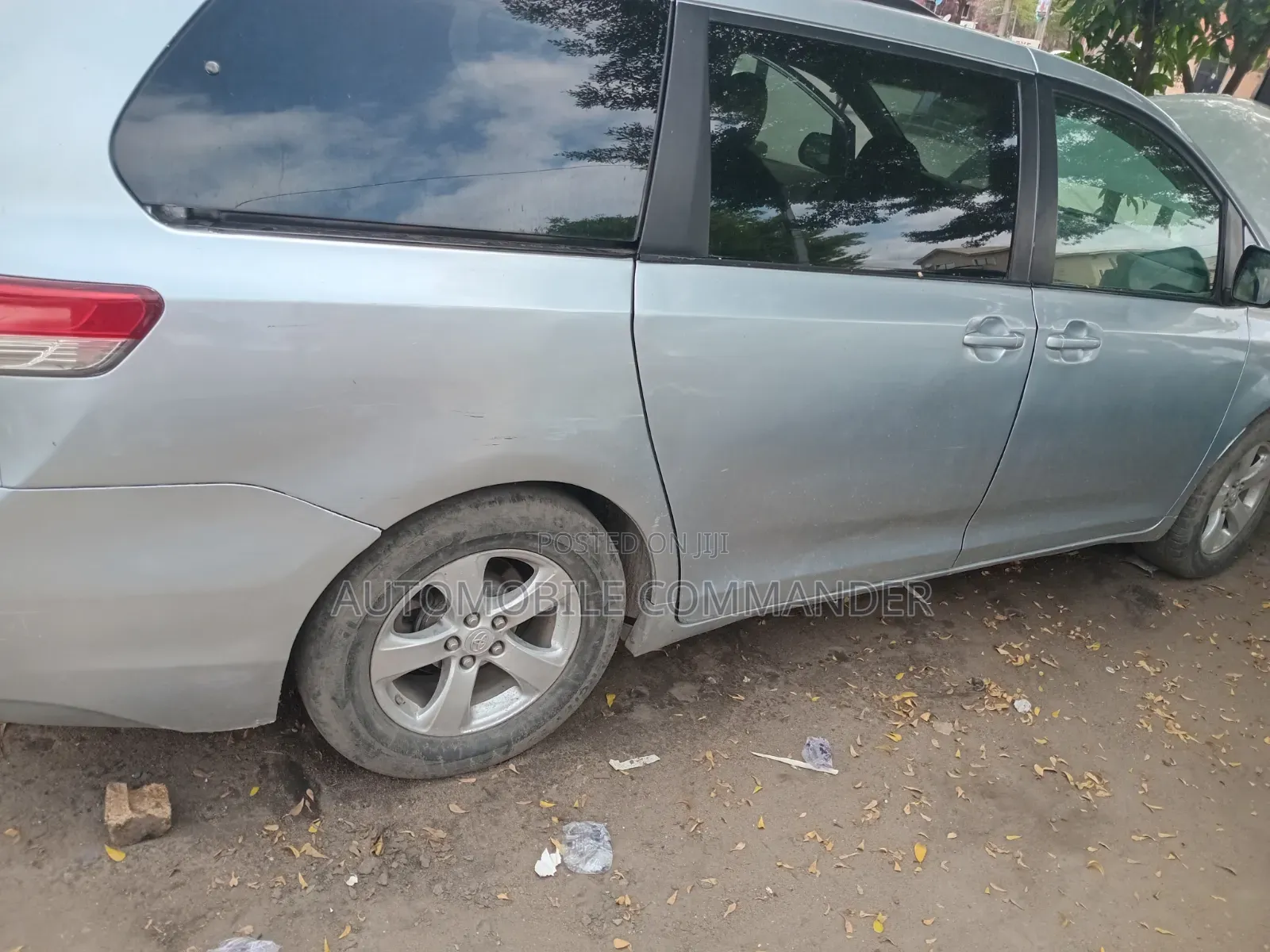Toyota Sienna 2011 Gray