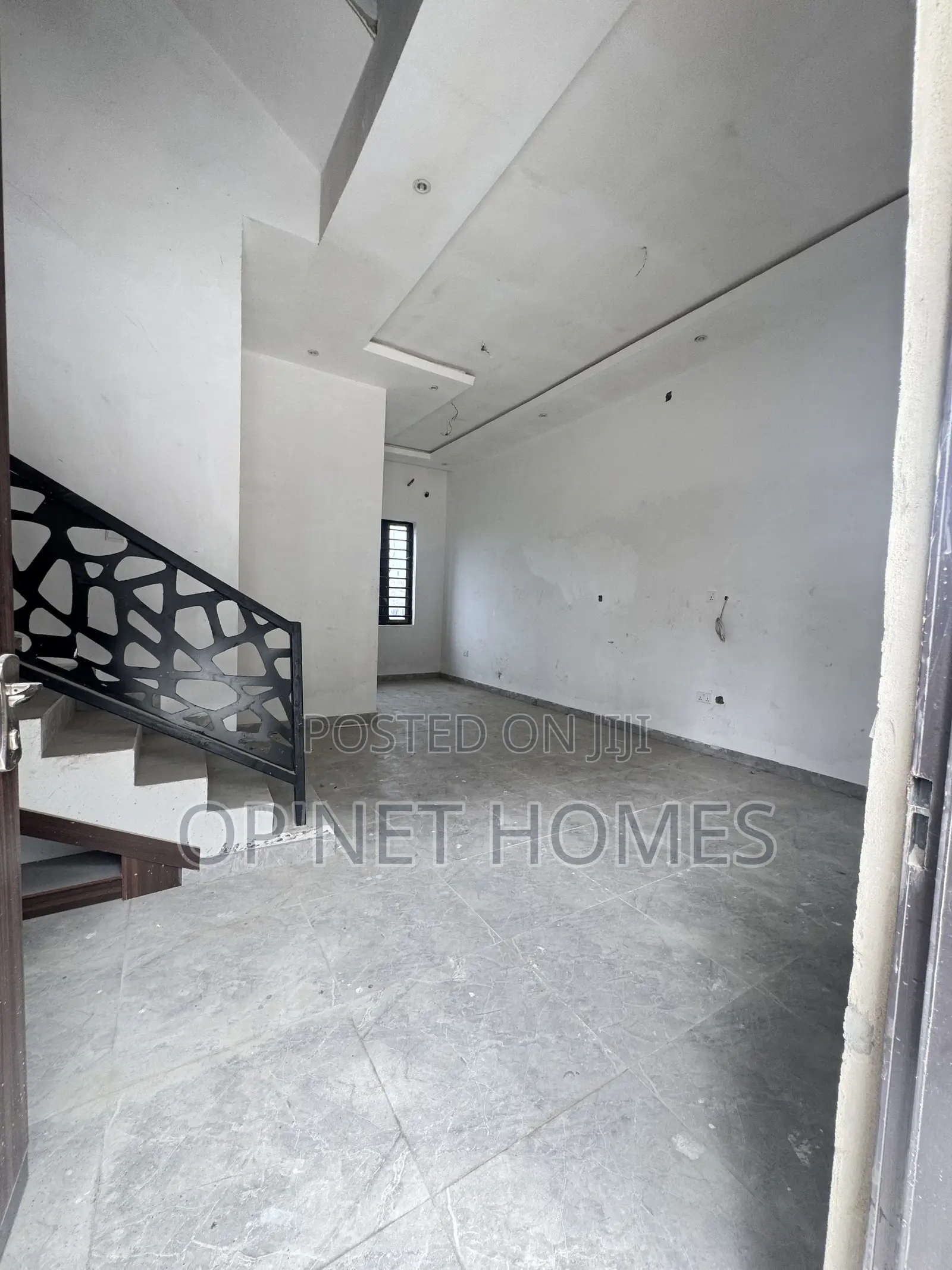 4bdrm Duplex in Lekki for sale
