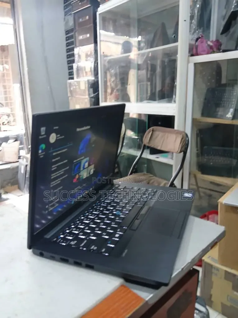 Laptop Dell Latitude 14 7480 8GB Intel Core i7 SSD 256GB