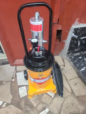 Grease Lubricator Air Operationed 12l