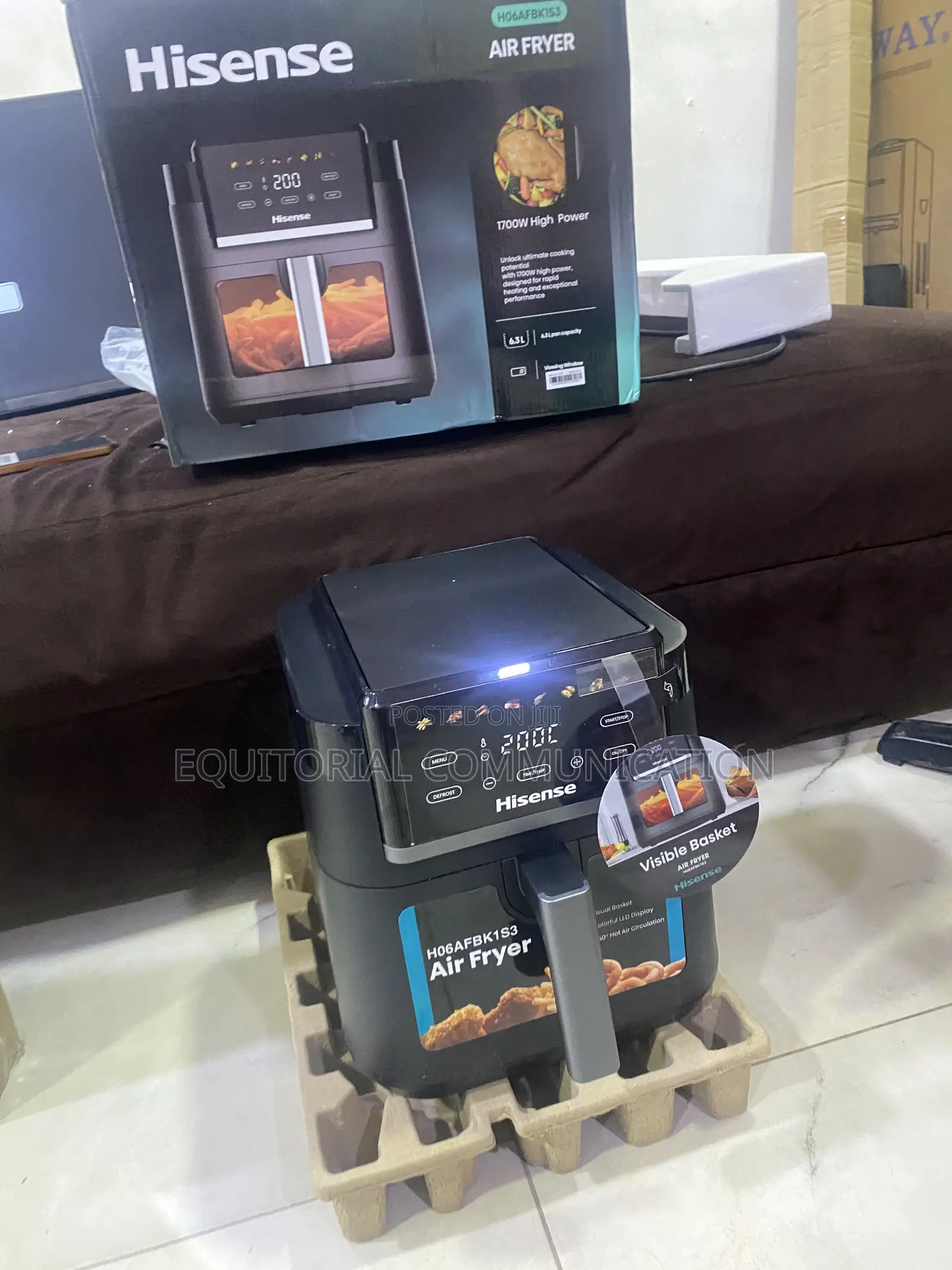 Hisense 6.3L 1700W H06FBK1S3 Air Fryer for Busy Households