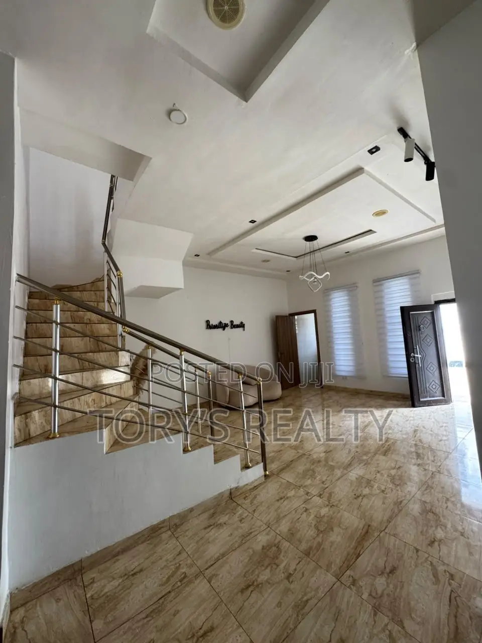 4bdrm Duplex in Lekki Phase 2 for sale