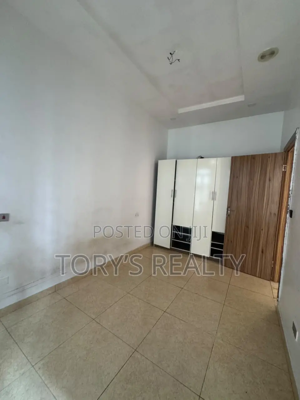 4bdrm Duplex in Lekki Phase 2 for sale