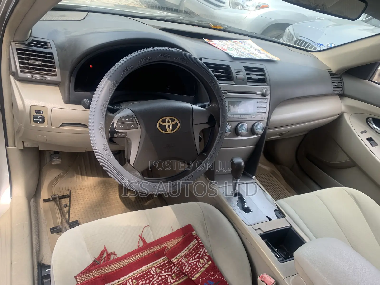 Toyota Camry LE 4dr Sedan (2.4L 4cyl 5A) 2009 Gold