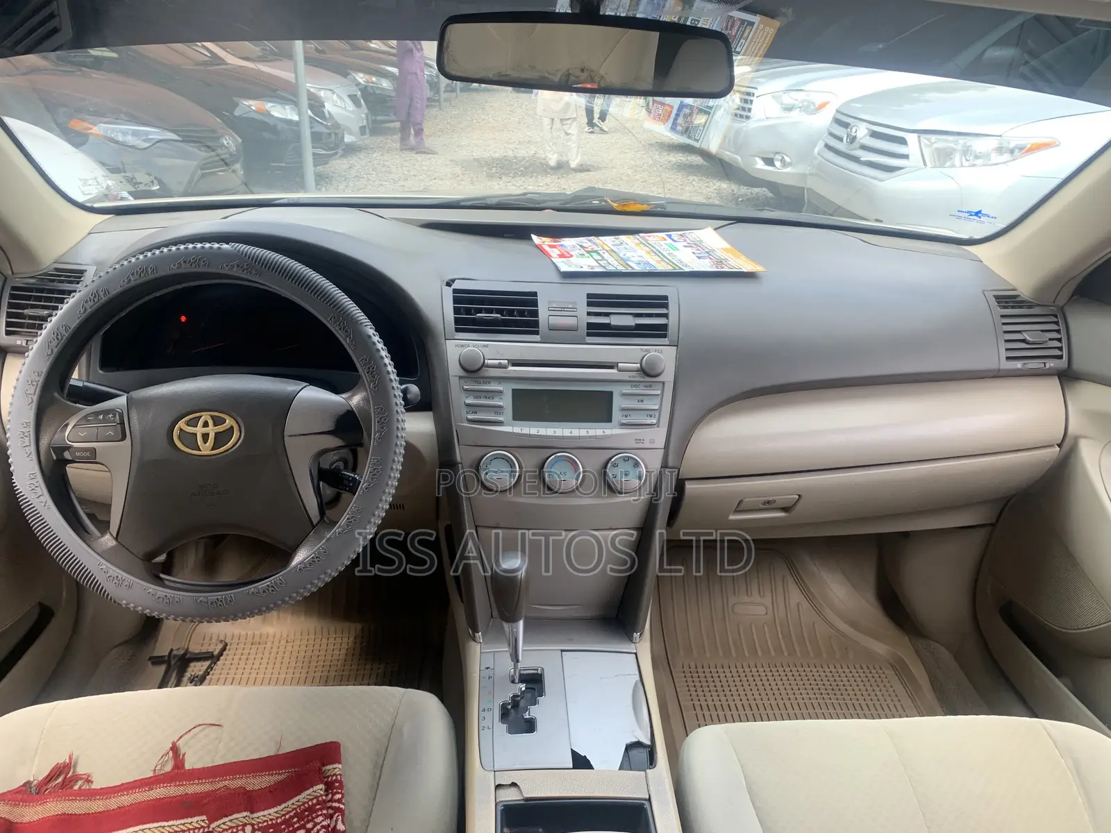 Toyota Camry LE 4dr Sedan (2.4L 4cyl 5A) 2009 Gold