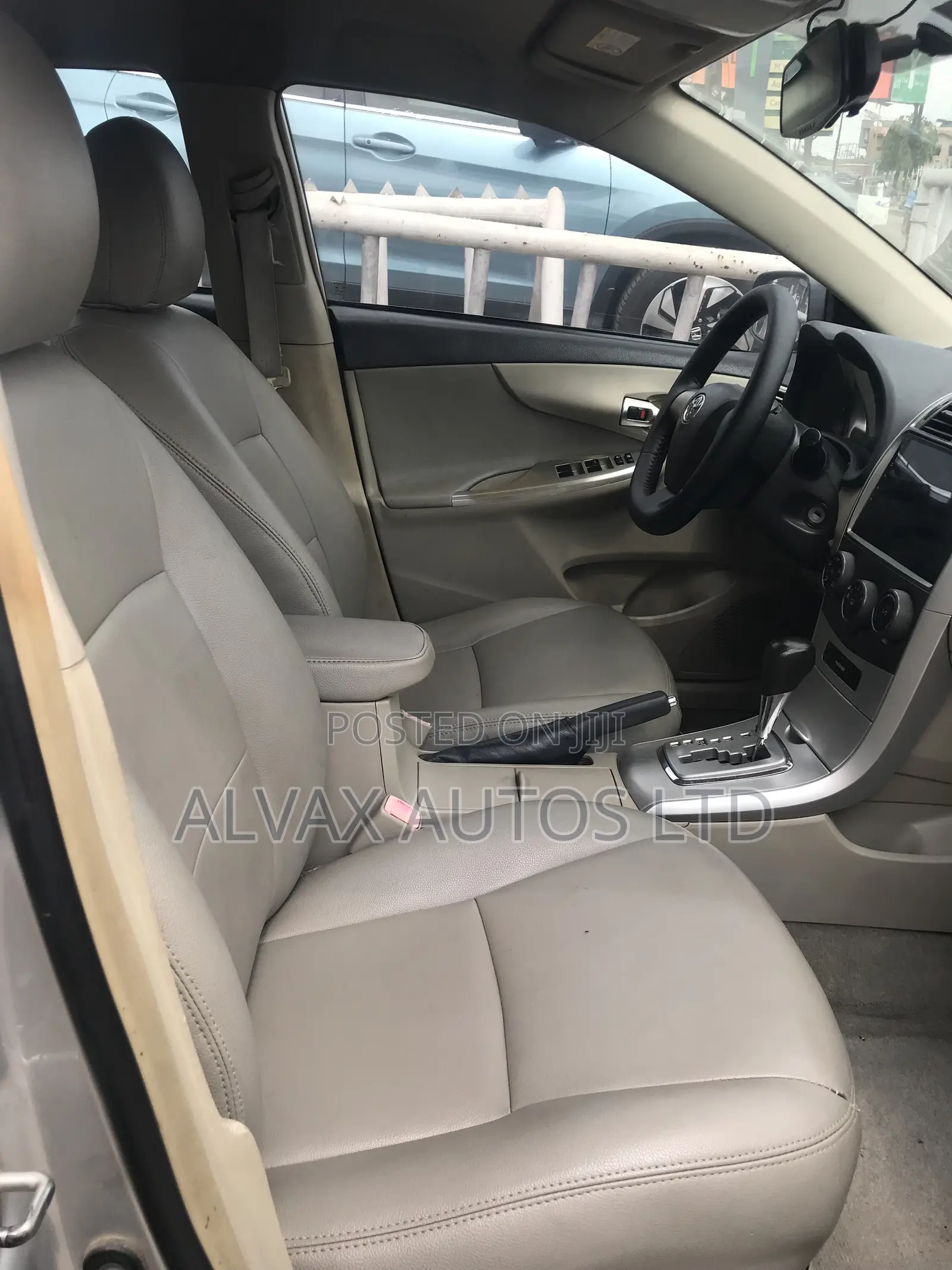 Toyota Corolla 2013 Silver