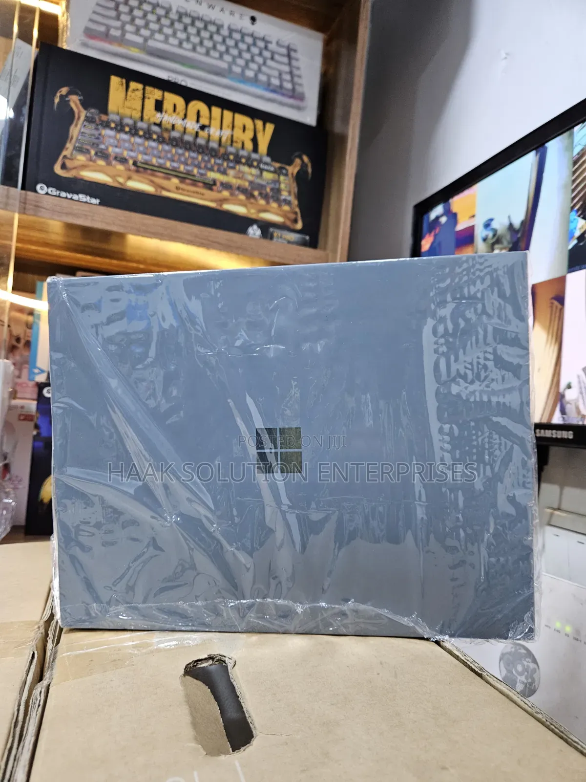 New Microsoft Surface Laptop 16GB Qualcomm Snapdragon X Plus SSD 512GB