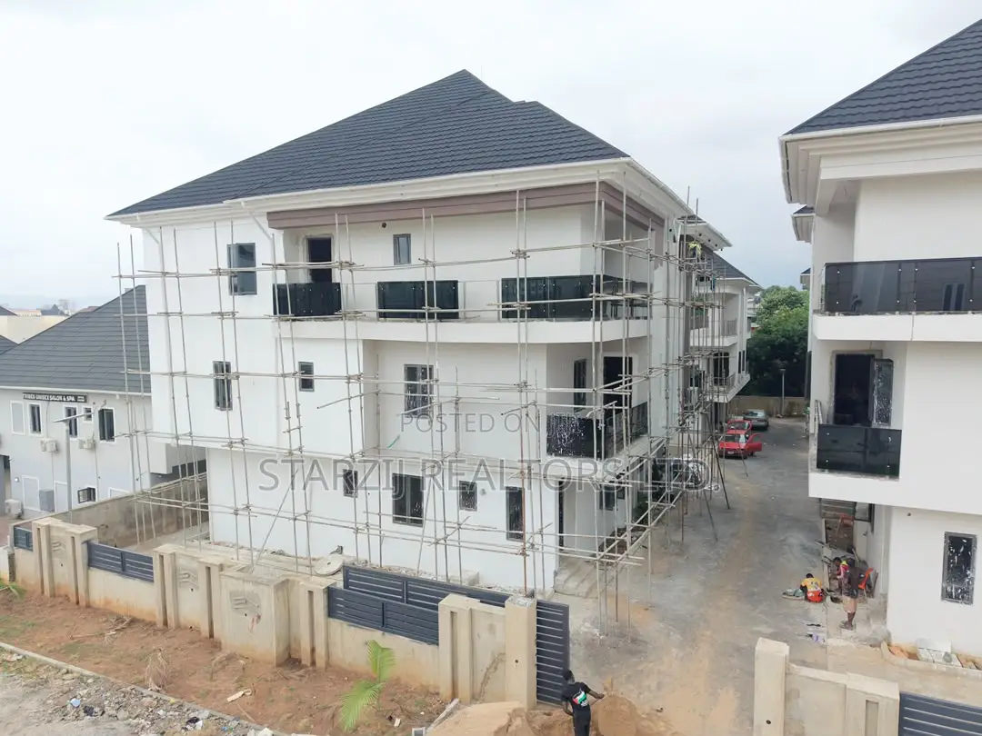 5bdrm Duplex in Wuye for Sale