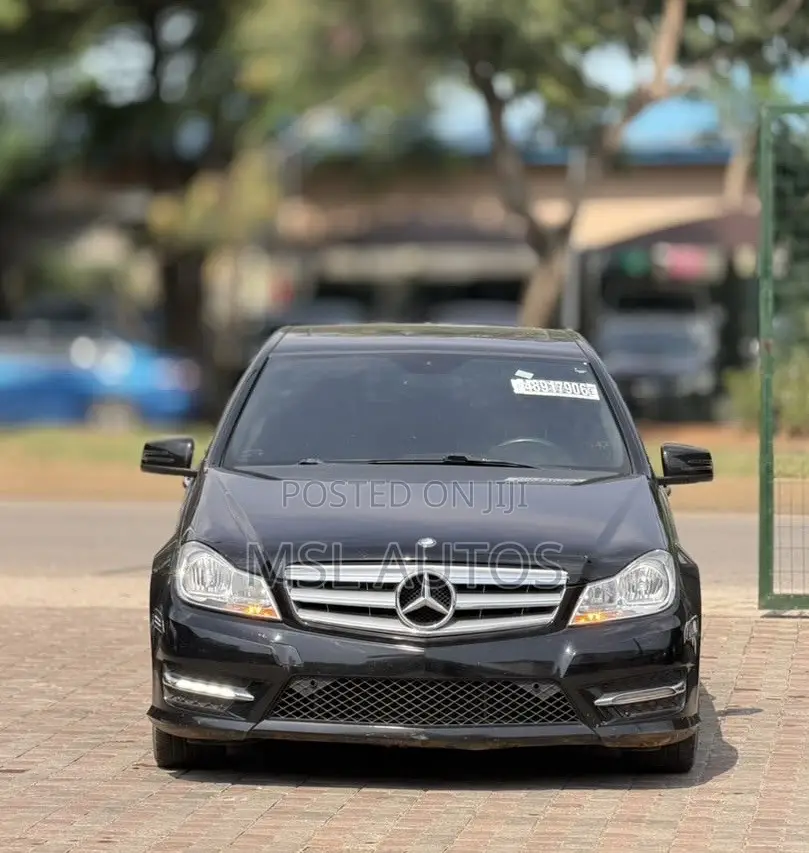 Mercedes-Benz C300 Sport 4Matic Sedan AWD (3.5L 6cyl 7A) 2014 Black