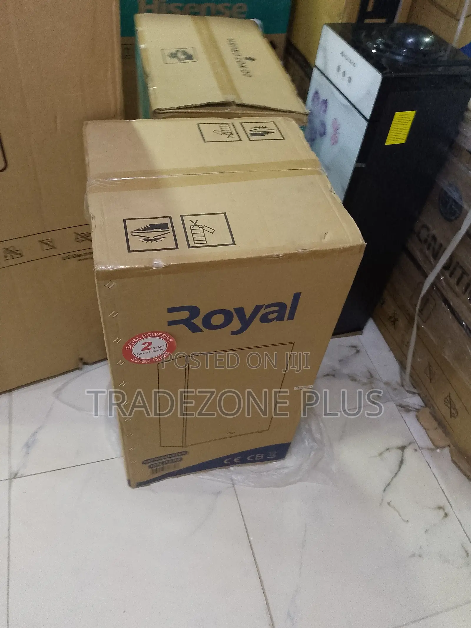 Royal Compact Refrigerator 105L – Model Number RREF105BF