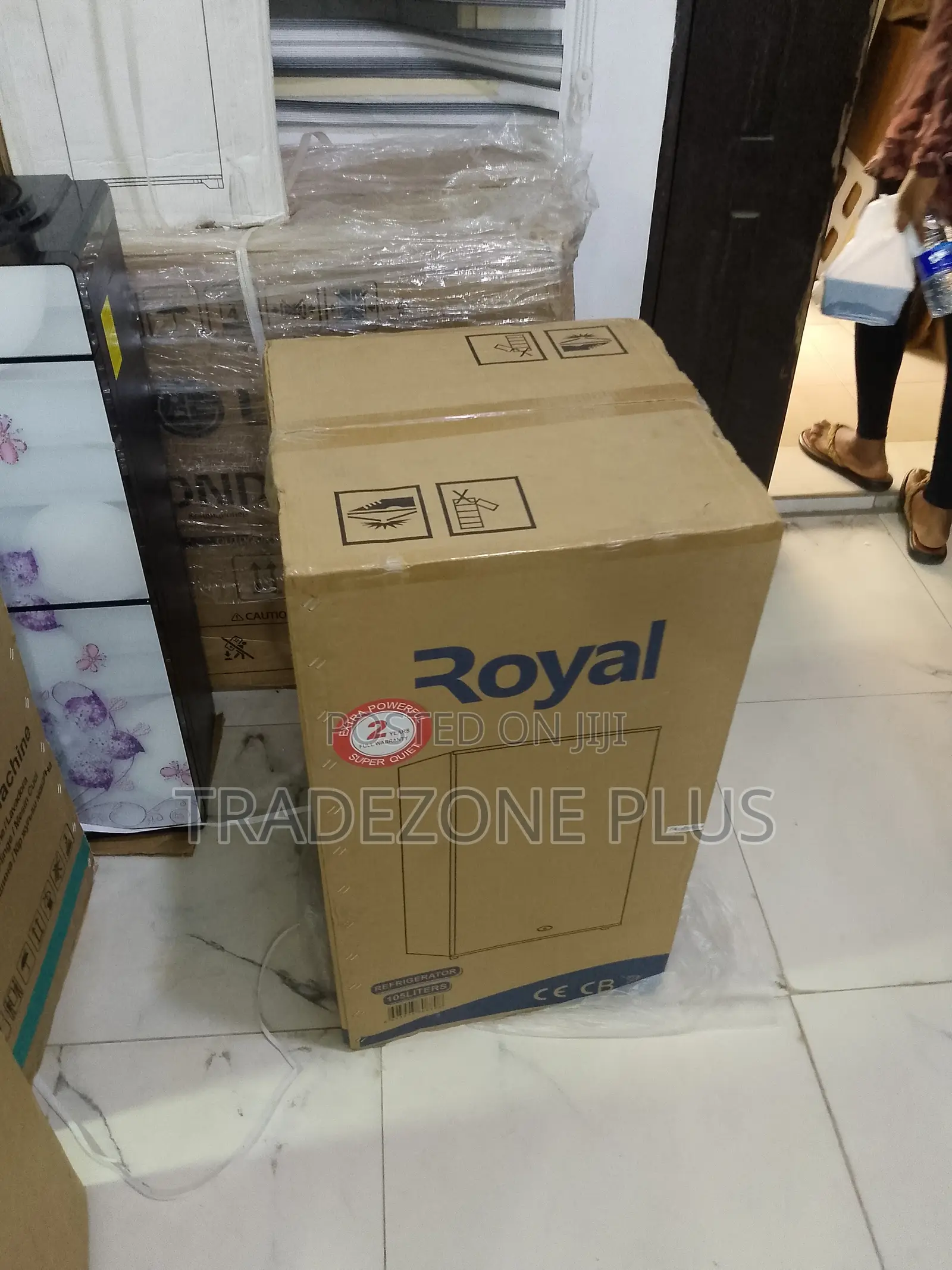 Royal 105L Fridge for Sale – Convenient Storage Solution