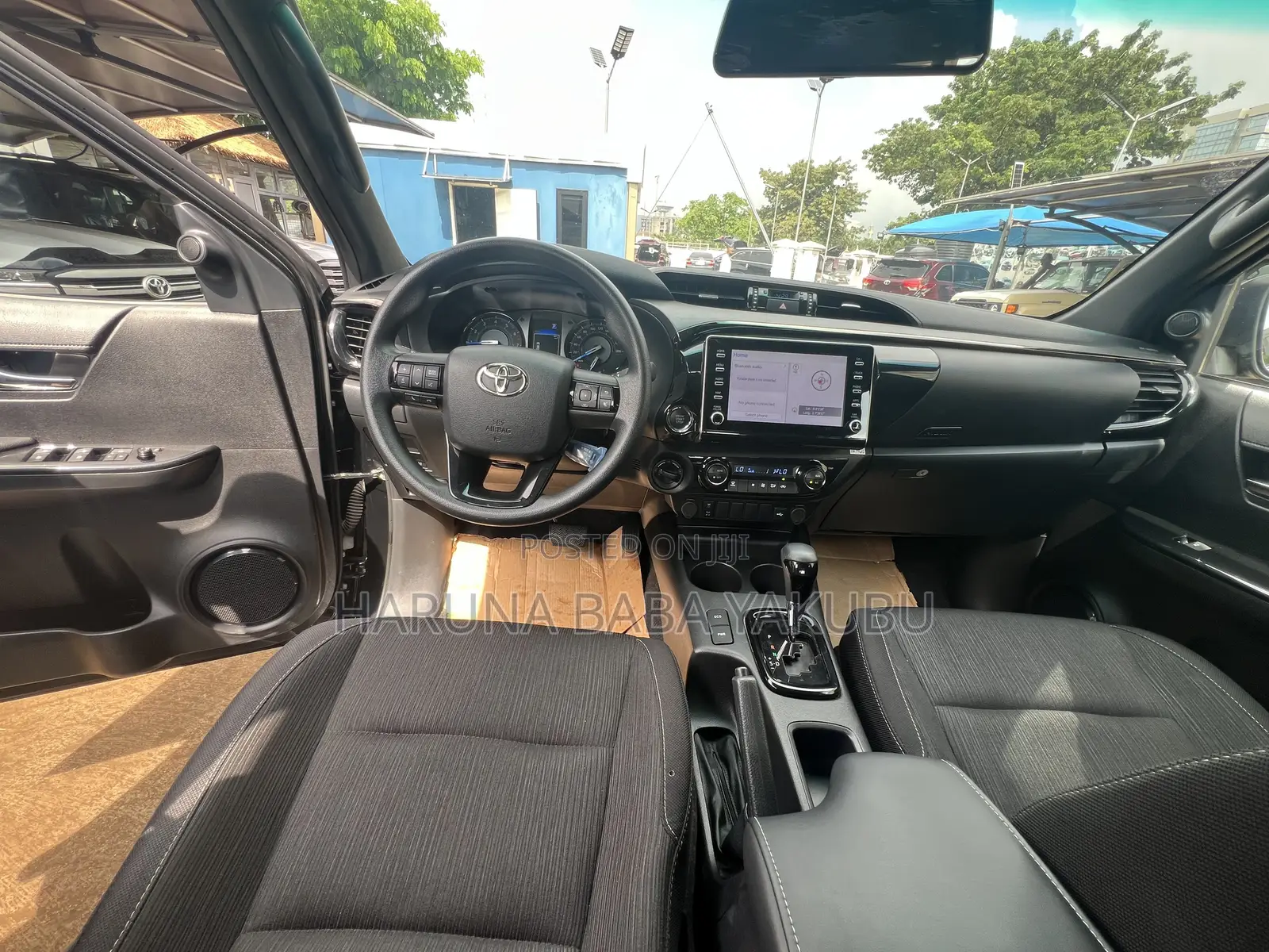 New Toyota Hilux SR5+ 2026 Black