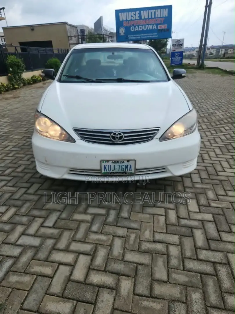 Toyota Camry 2004 White