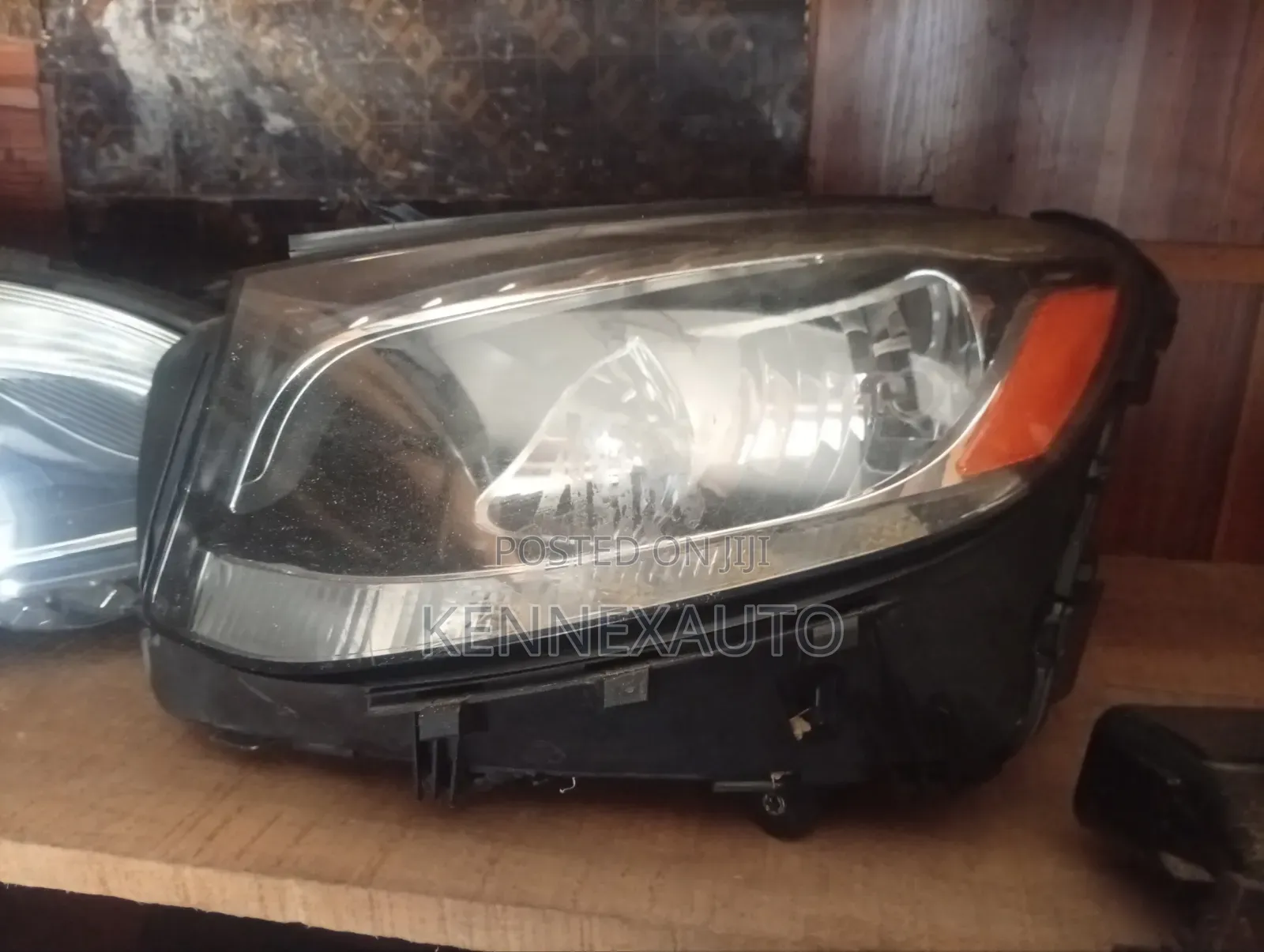 2016/2017 Mercedes-Benz GLC Headlight