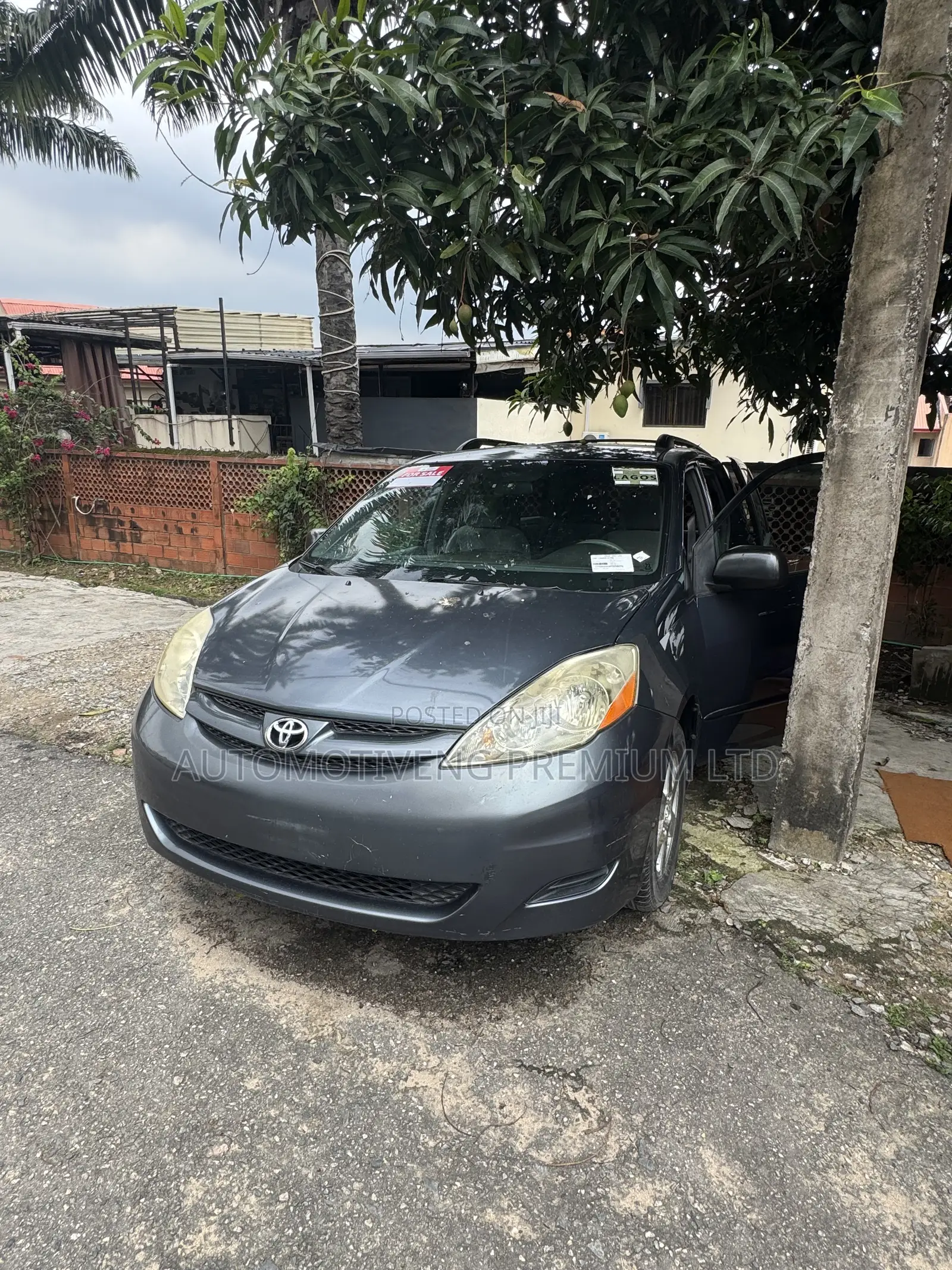 Toyota Sienna LE 4WD 2007 Gray