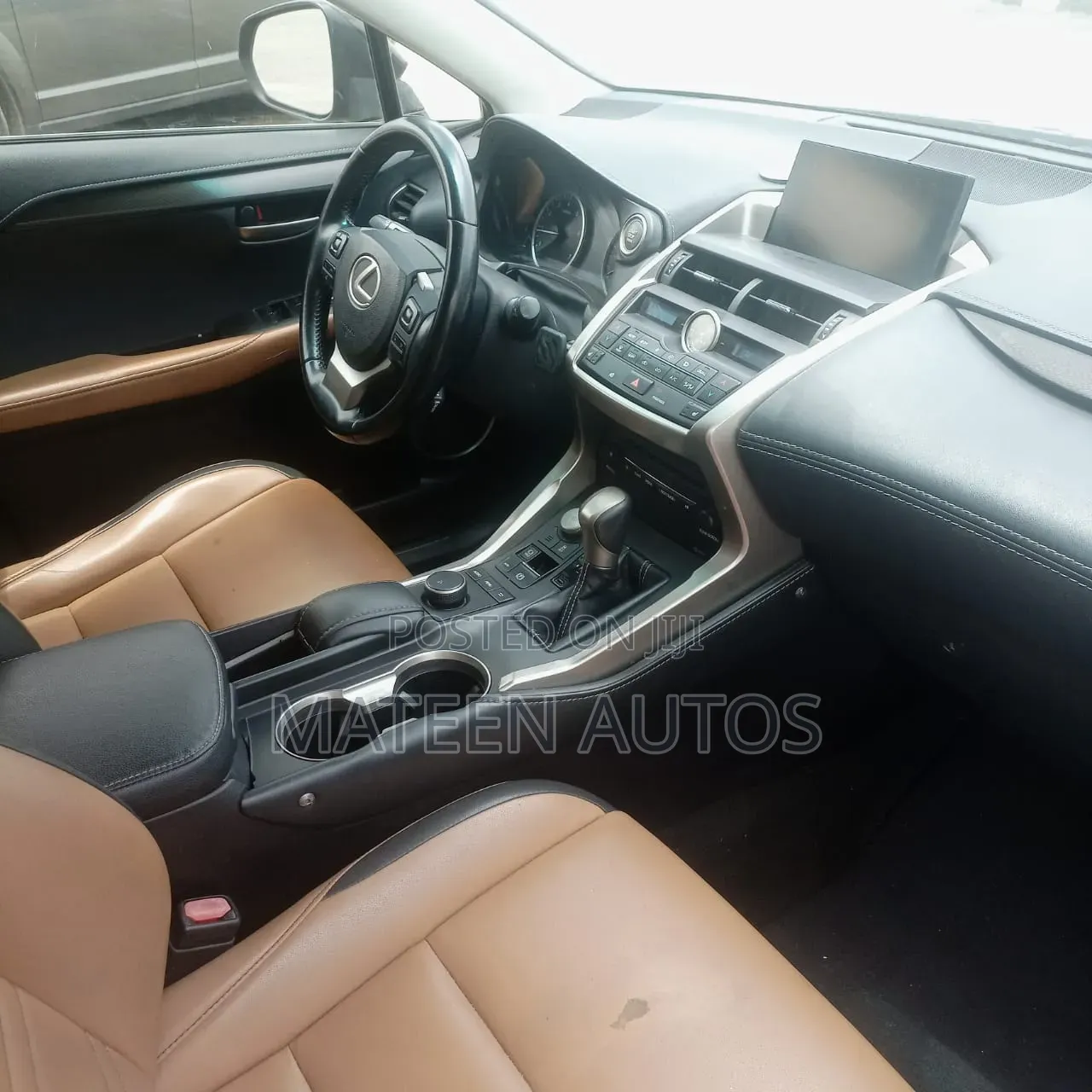 Lexus NX 200 FWD 2016 Black