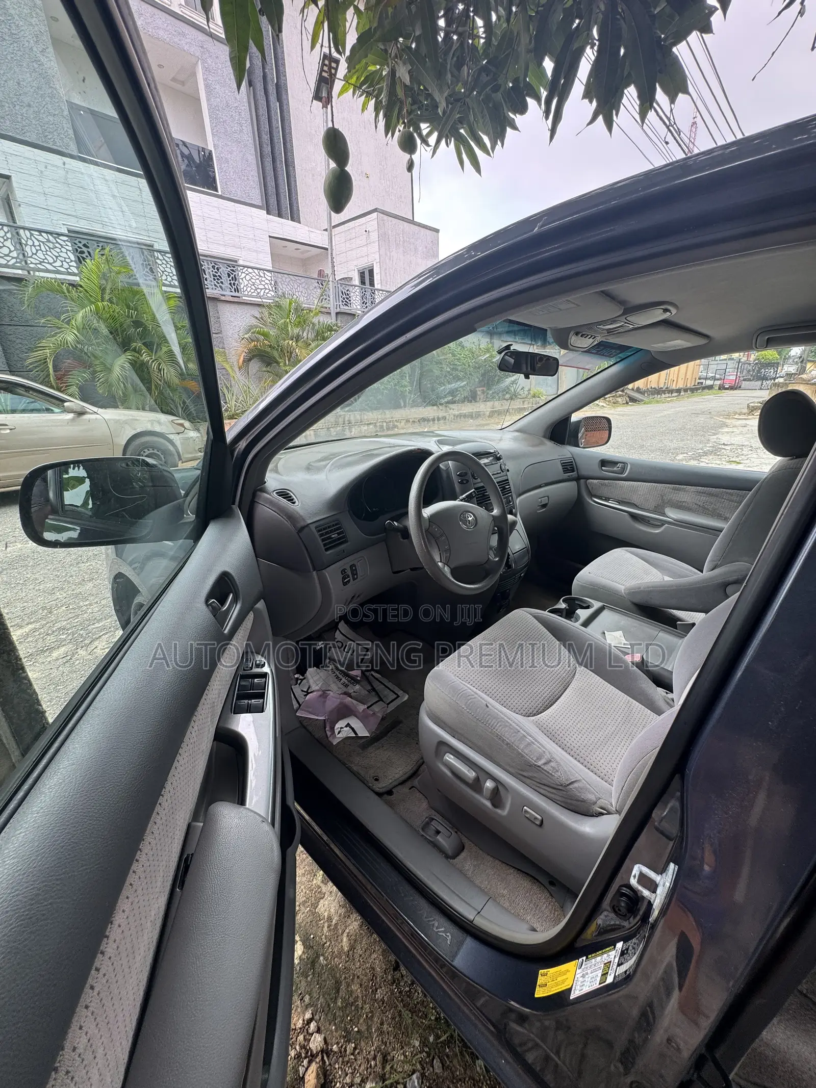 Toyota Sienna LE 4WD 2007 Gray