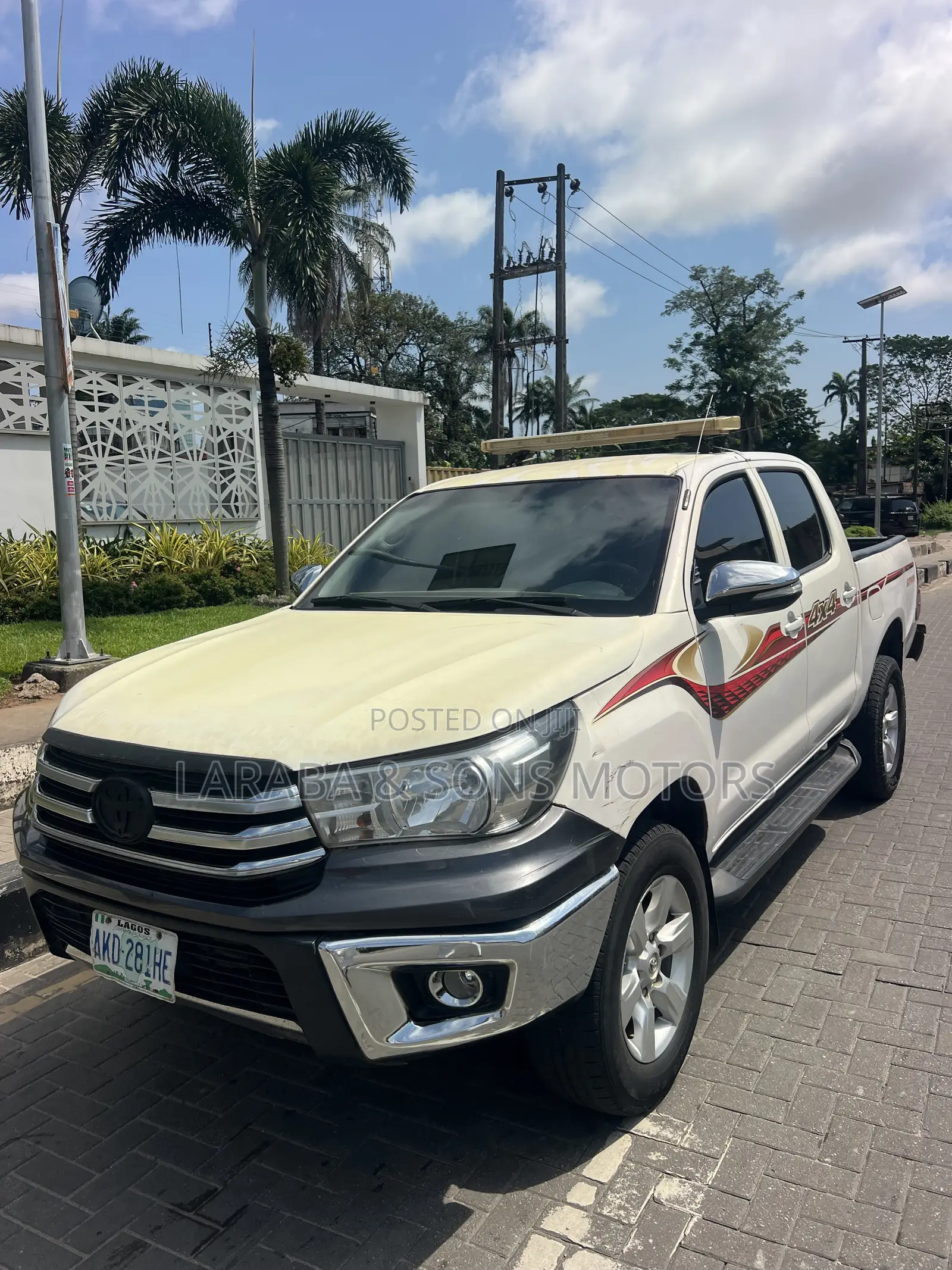 Toyota Hilux 2.7 VVT-i 4X4 SRX 2010 White