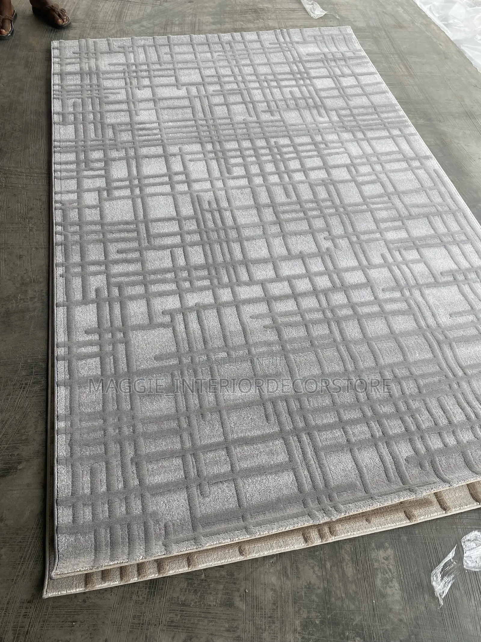 Sadav Center Rugs